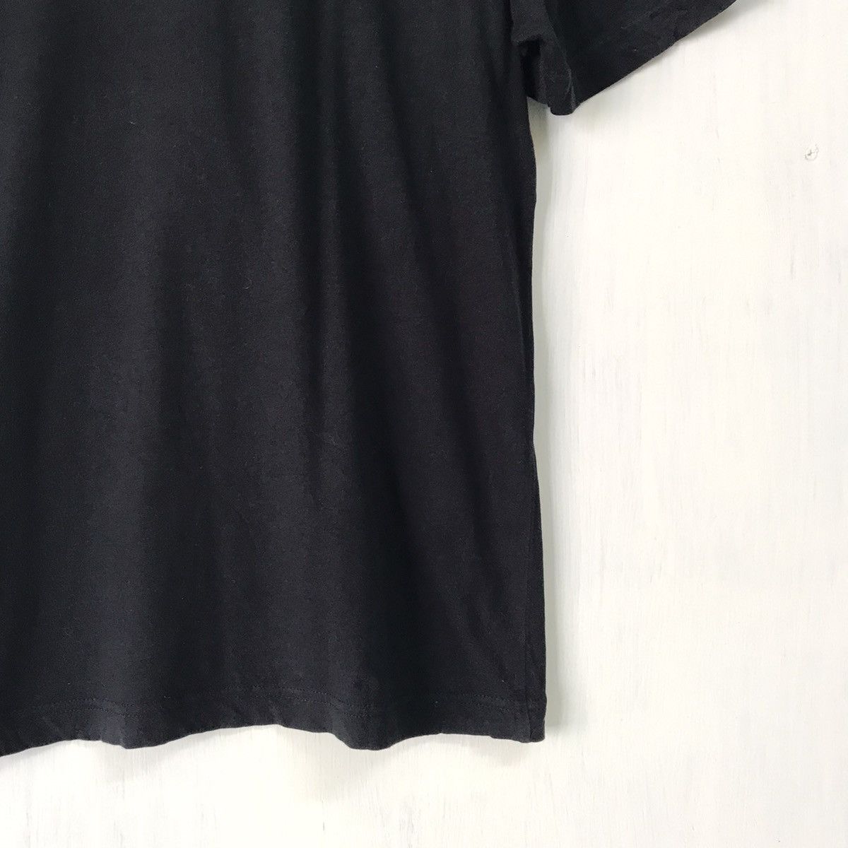 Anime Rare uniqlo x one piece pirates festival tshirt Size US M / EU 48-50 / 2 - 10 Thumbnail