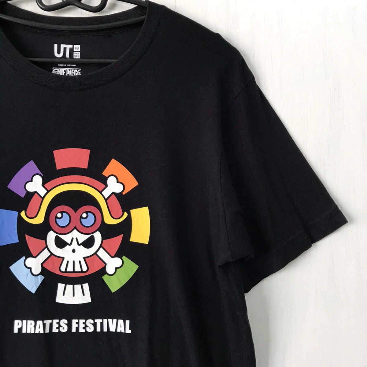 Anime Rare uniqlo x one piece pirates festival tshirt Size US M / EU 48-50 / 2 - 4 Thumbnail