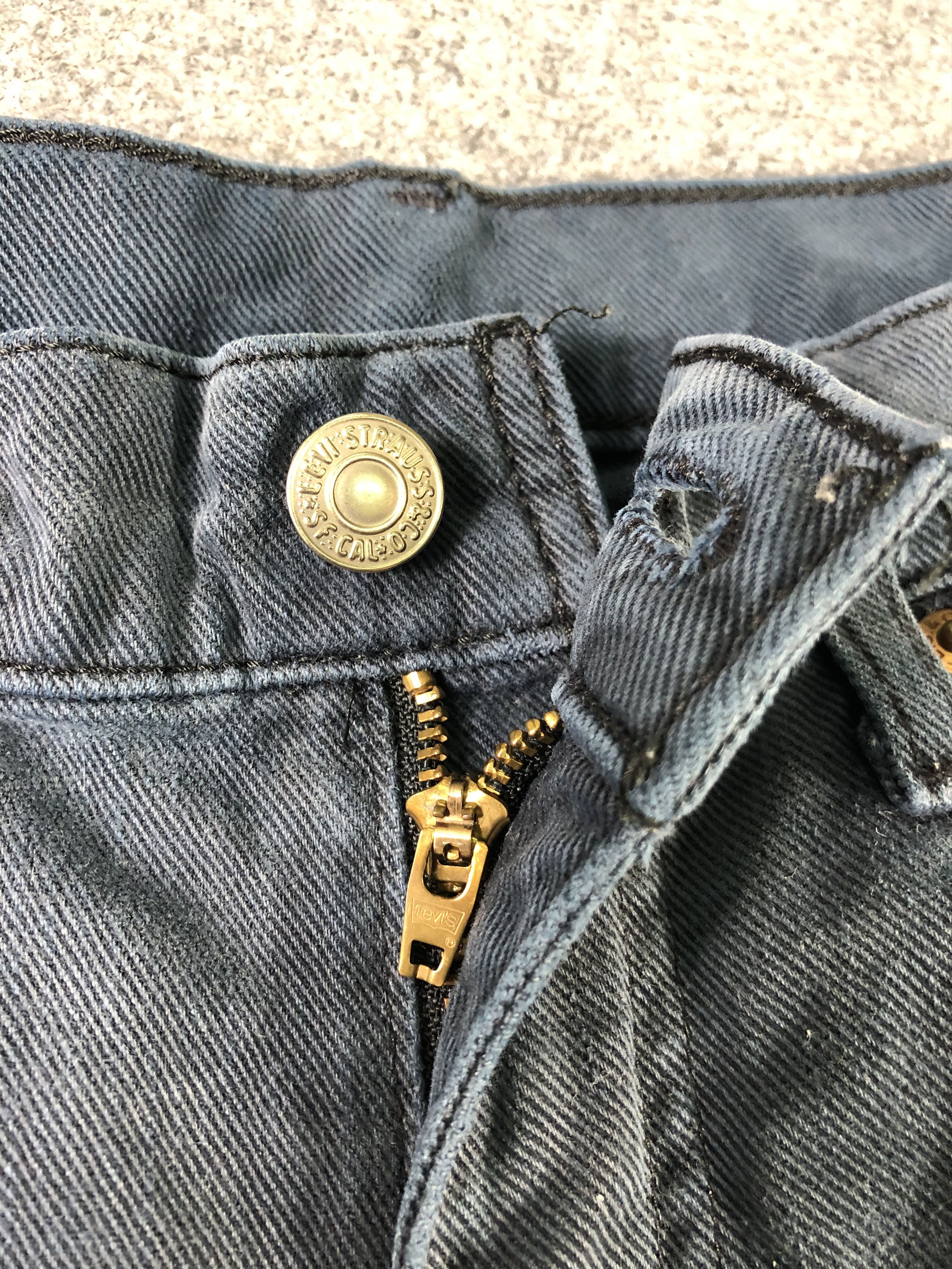 Levi's Levis 519 Denim Jeans 28x27 Size US 28 / EU 44 - 3 Thumbnail