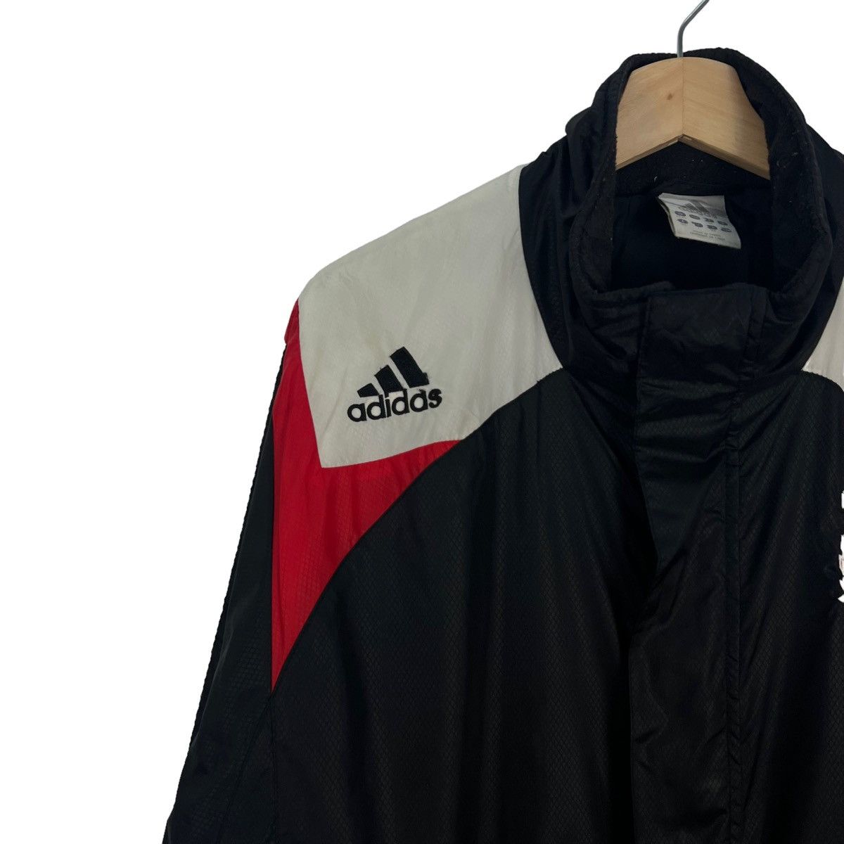 Adidas VINTAGE COACH JACKET ADIDAS LIVERPOOL CARLSBERG BIG LOGO Size US M / EU 48-50 / 2 - 7 Thumbnail