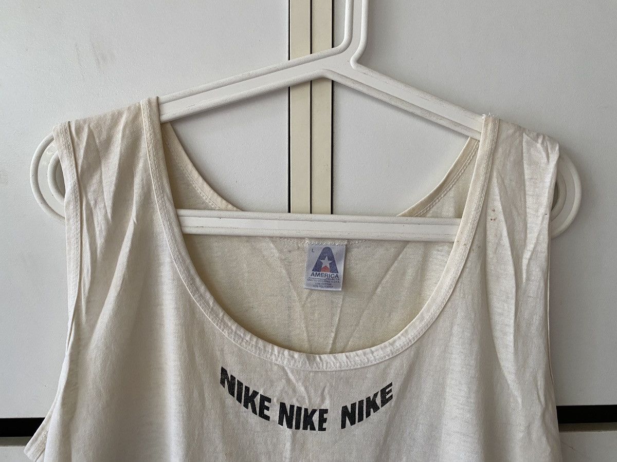 Vintage VINTAGE NIKE AIR MAX PRINT TANK TOP Size US L / EU 52-54 / 3 - 4 Thumbnail