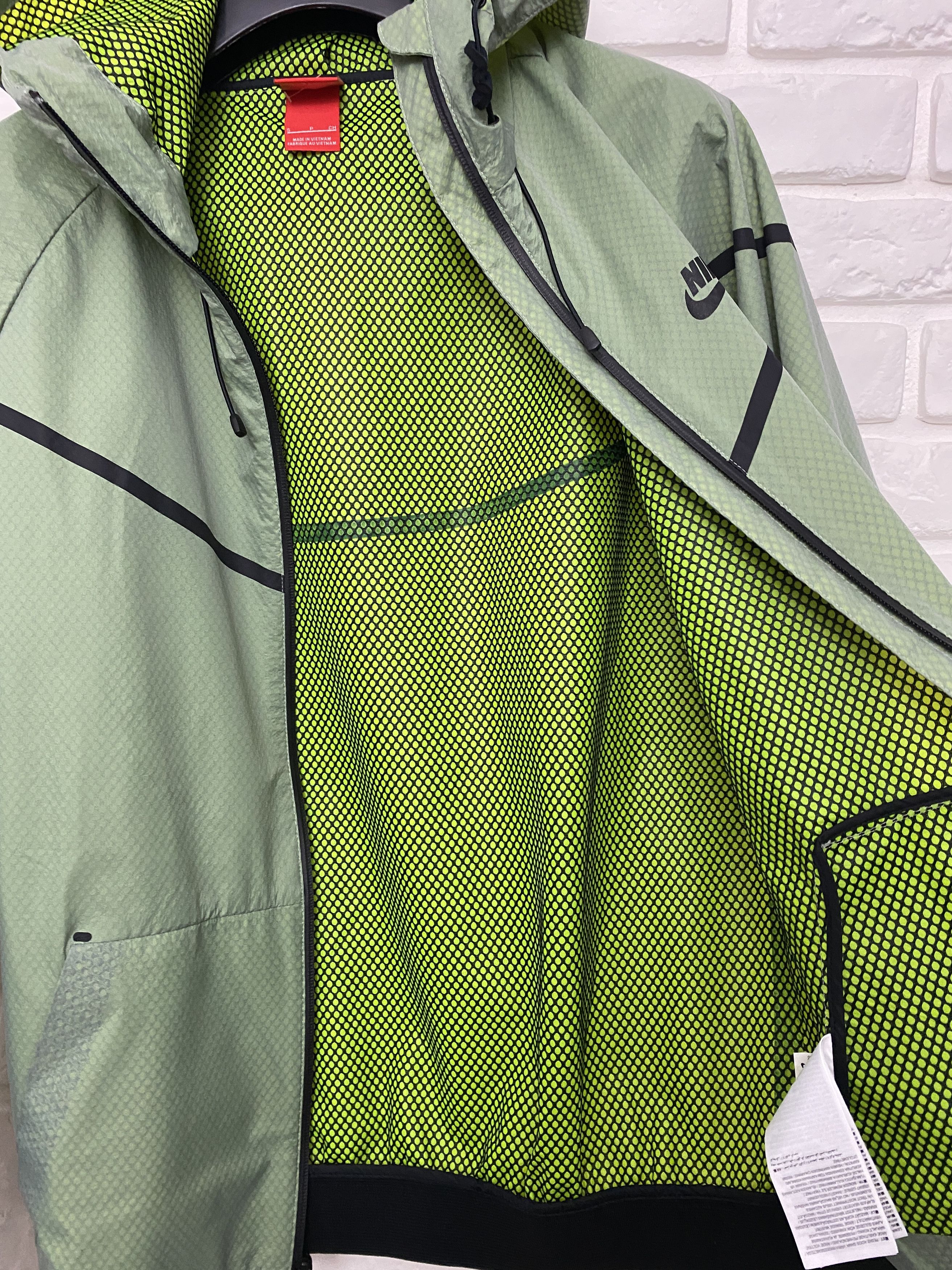 Nike Nike Sportswear Tech Windrunner Jacket Windbreaker SIze S Size US S / EU 44-46 / 1 - 8 Thumbnail