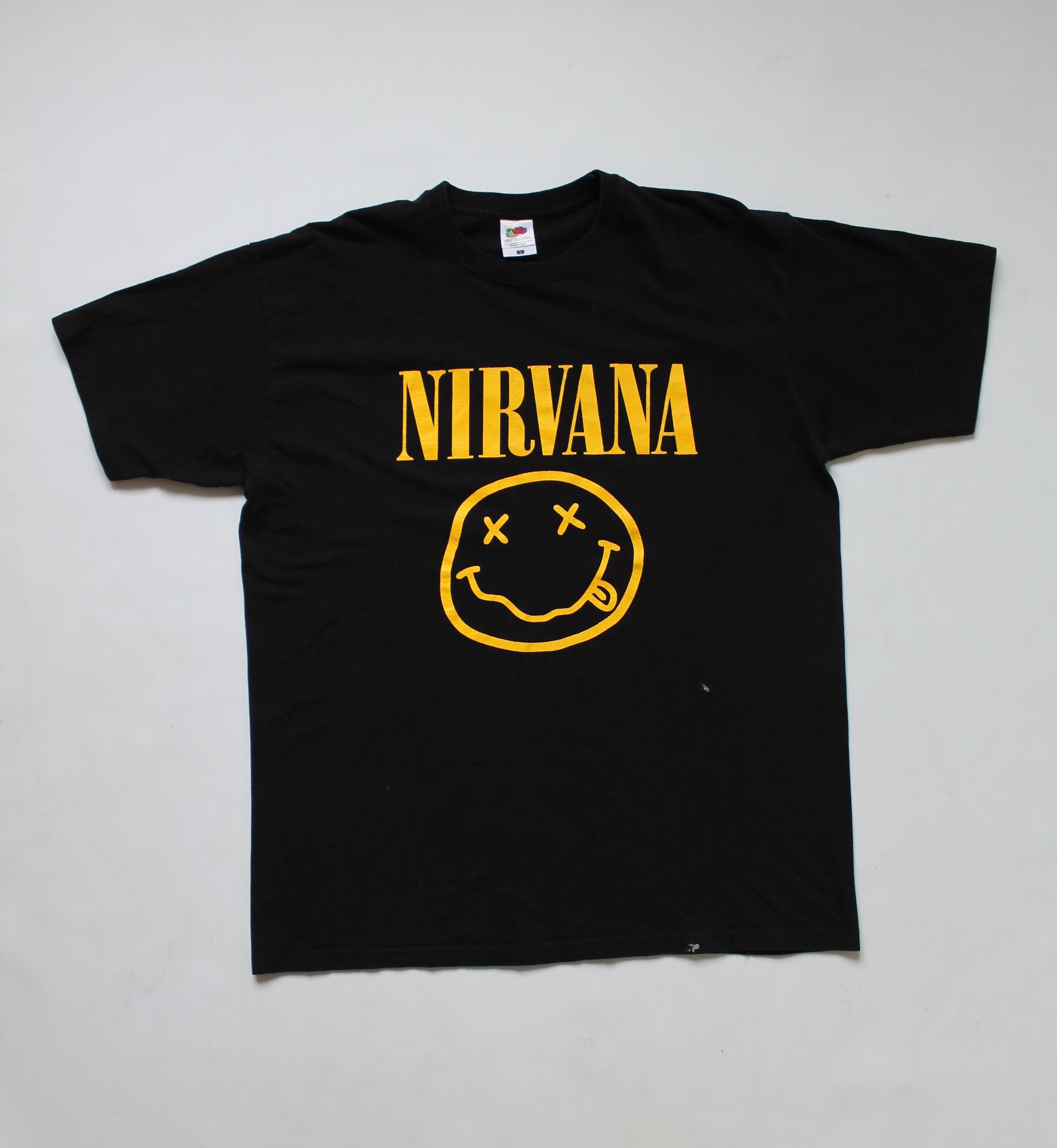 Band Tees Nirvana t shirt black band smile Size US L / EU 52-54 / 3 - 6 Thumbnail