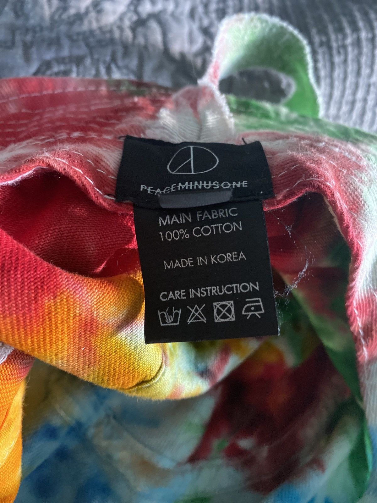 peaceminusone PMO G Dragon Tye Dye bucket hat seen on GD Size ONE SIZE - 4 Thumbnail