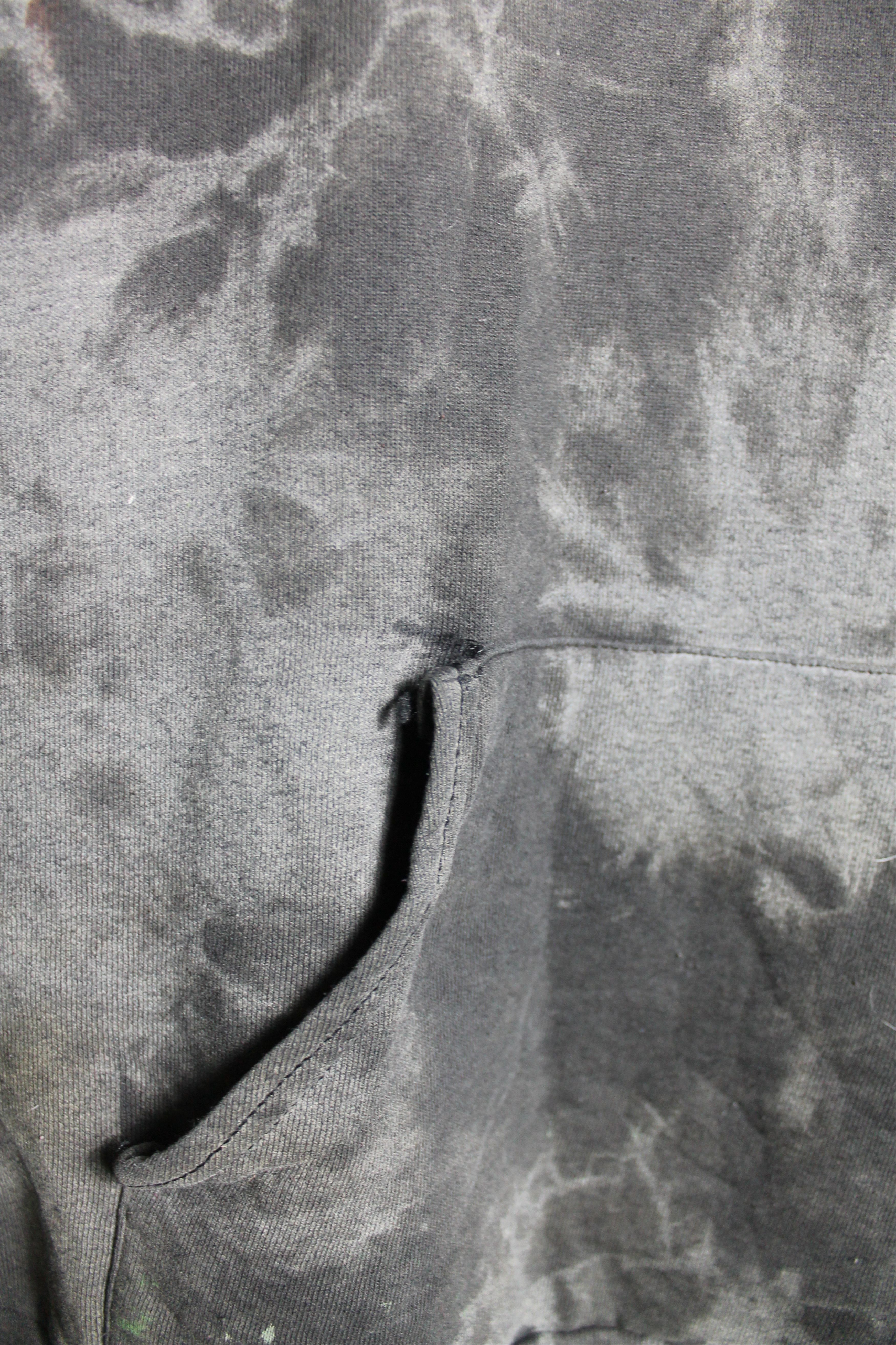 Other vintage Skulls TRASHED hoodie worn faded Black / gray Size US XXL / EU 58 / 5 - 8 Thumbnail