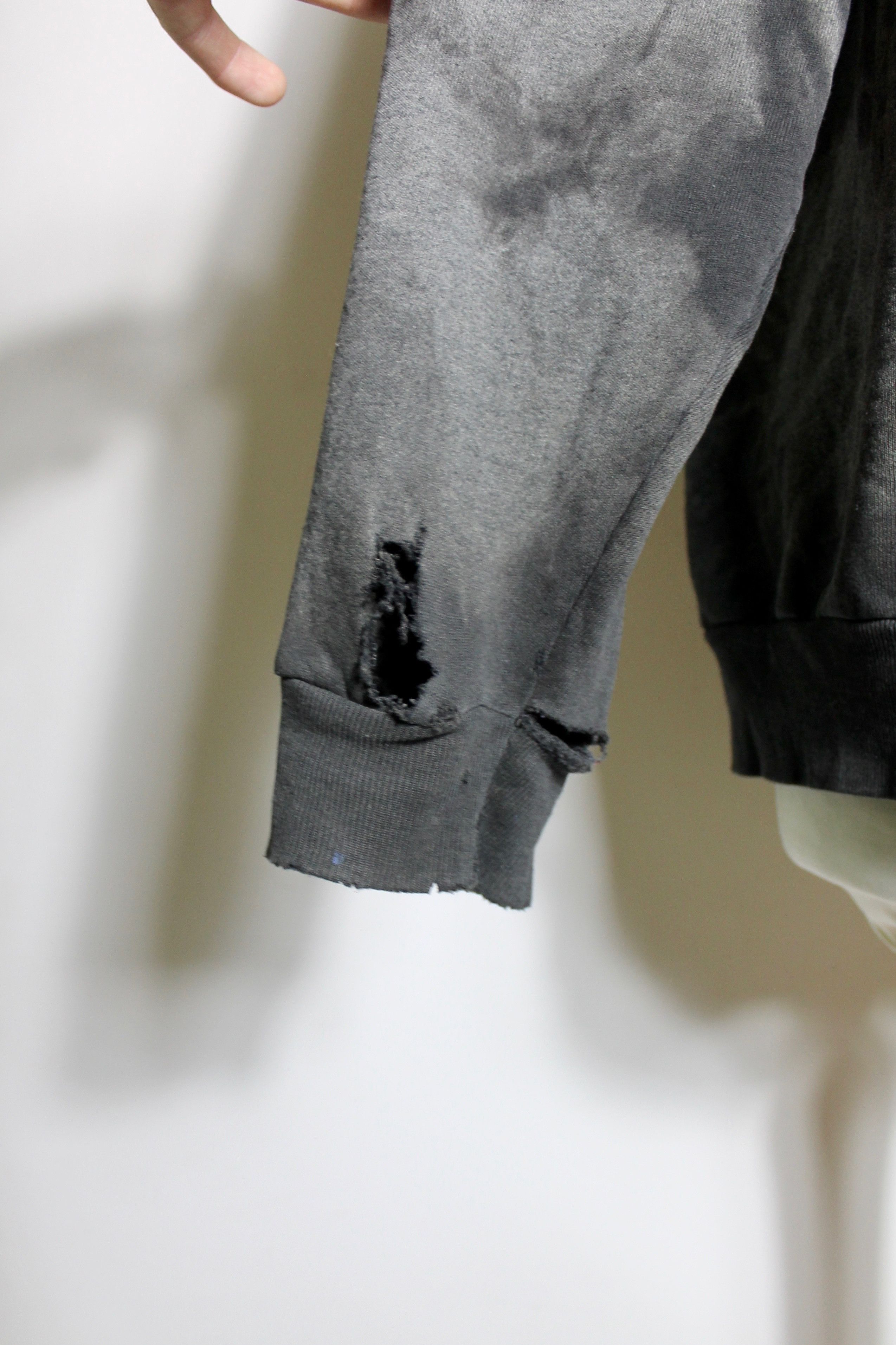 Other vintage Skulls TRASHED hoodie worn faded Black / gray Size US XXL / EU 58 / 5 - 5 Thumbnail