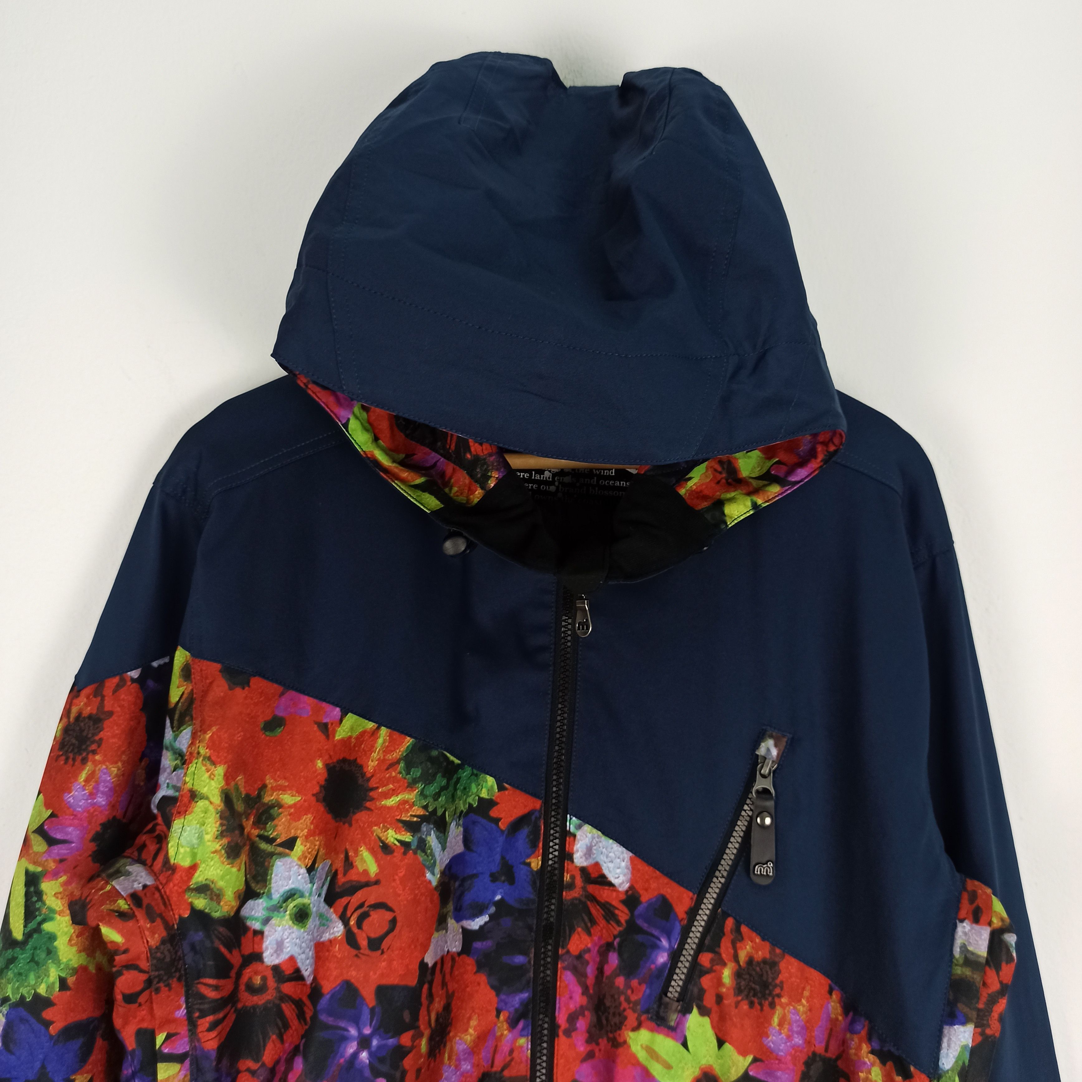 Japanese Brand MISTRAL SPORTSWEAR VINTAGE WINTER FLORAL SKI JACKET Size US M / EU 48-50 / 2 - 3 Thumbnail