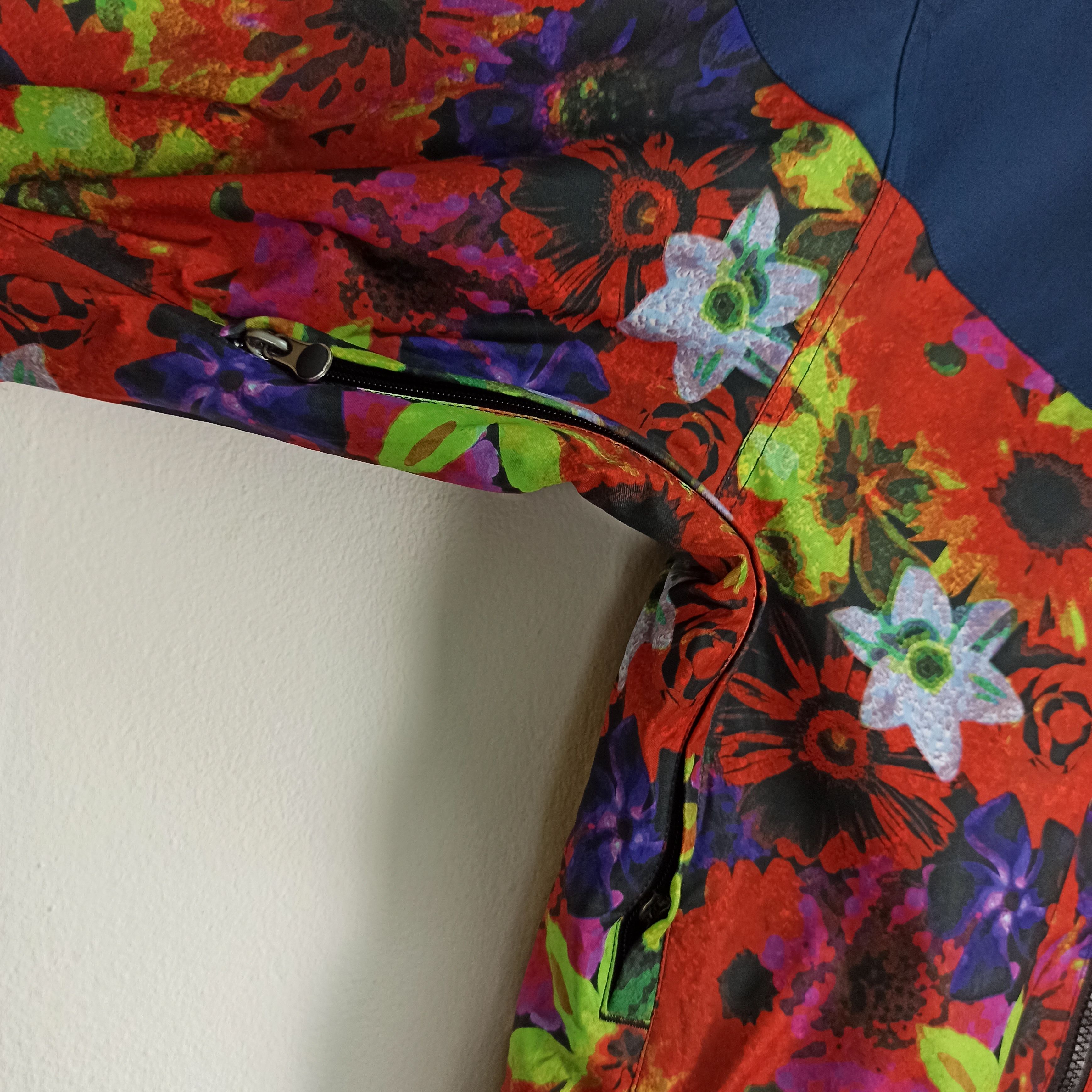 Japanese Brand MISTRAL SPORTSWEAR VINTAGE WINTER FLORAL SKI JACKET Size US M / EU 48-50 / 2 - 9 Thumbnail