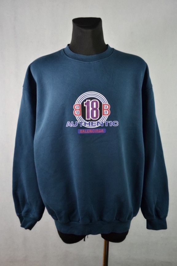 Balenciaga Luxury Streetwear Balenciaga BB 18 Authentic Sweatshirt XL Grailed