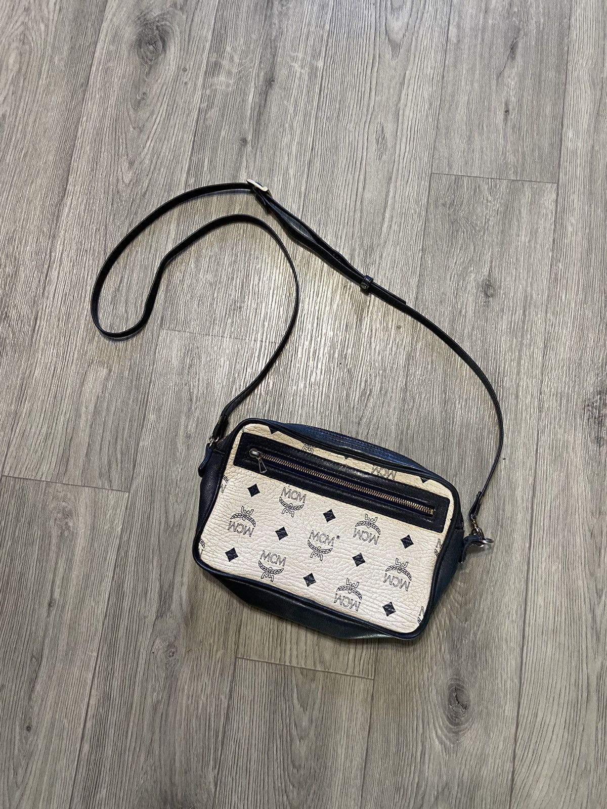 MCM MCM shoulder crossbody leather monogram bag vintage Size ONE SIZE - 1 Thumbnail