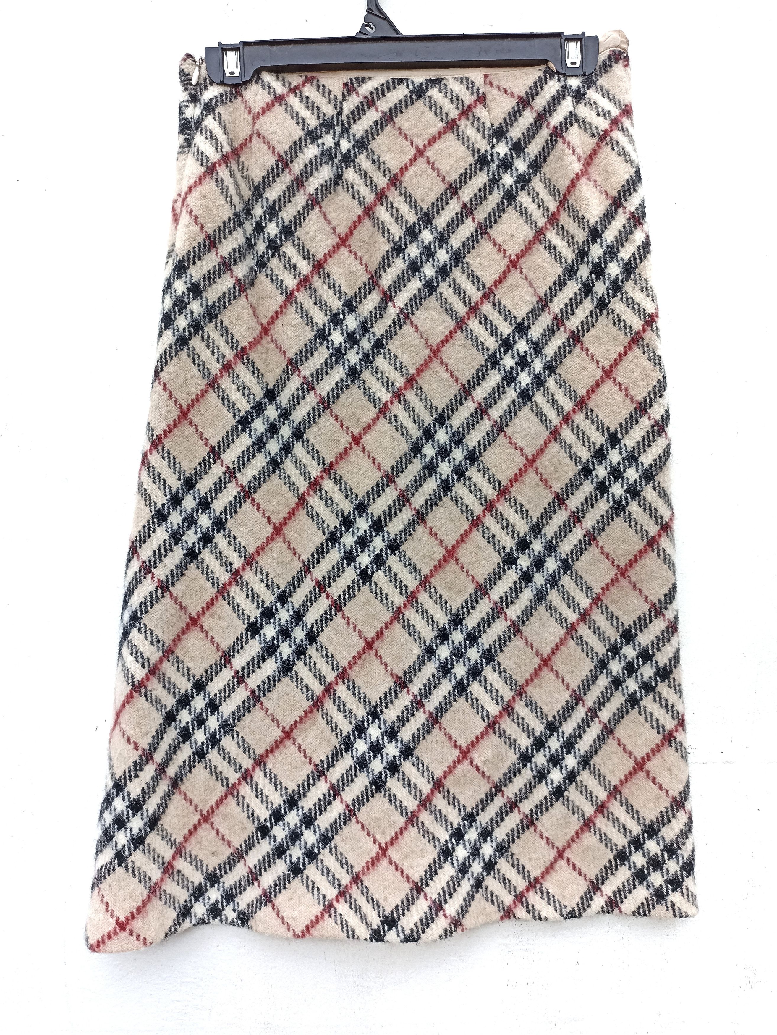 Burberry Burberry skirt nova check Size 28" / US 6 / IT 42 - 2 Thumbnail