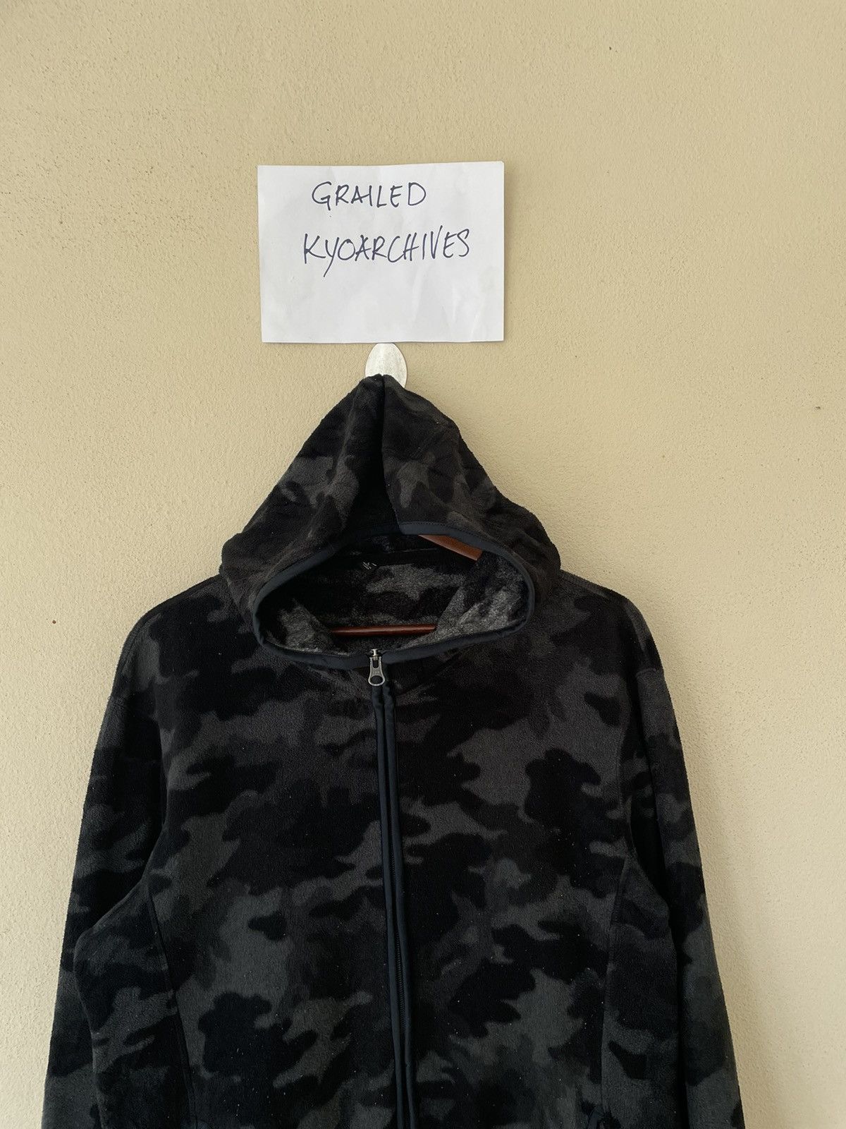 Japanese Brand × Uniqlo UNIQLO CAMO FLEECE JACKET Size US L / EU 52-54 / 3 - 3 Thumbnail