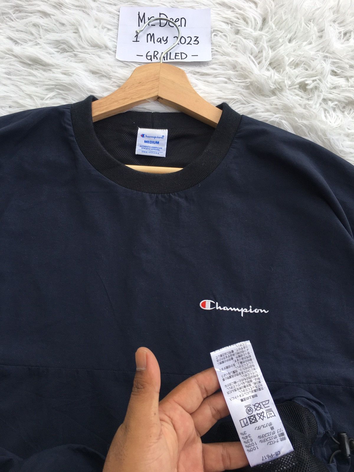 Champion Rare CHAMPION Nylon Tshirt Size US M / EU 48-50 / 2 - 10 Thumbnail