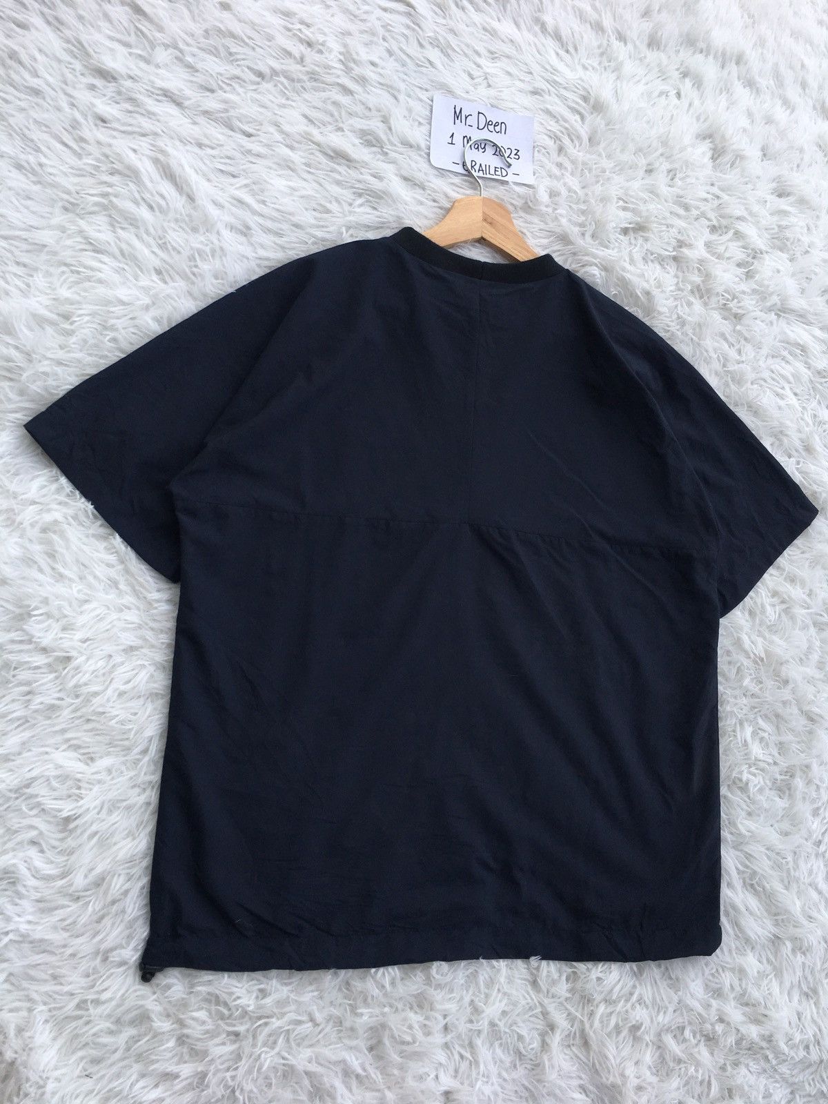 Champion Rare CHAMPION Nylon Tshirt Size US M / EU 48-50 / 2 - 14 Thumbnail