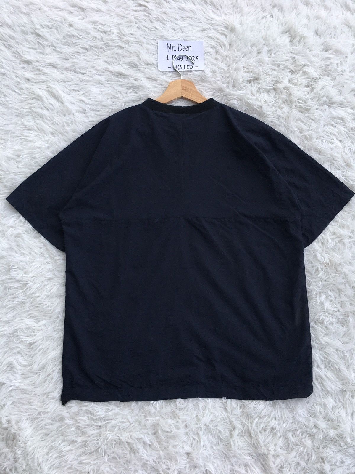 Champion Rare CHAMPION Nylon Tshirt Size US M / EU 48-50 / 2 - 13 Thumbnail