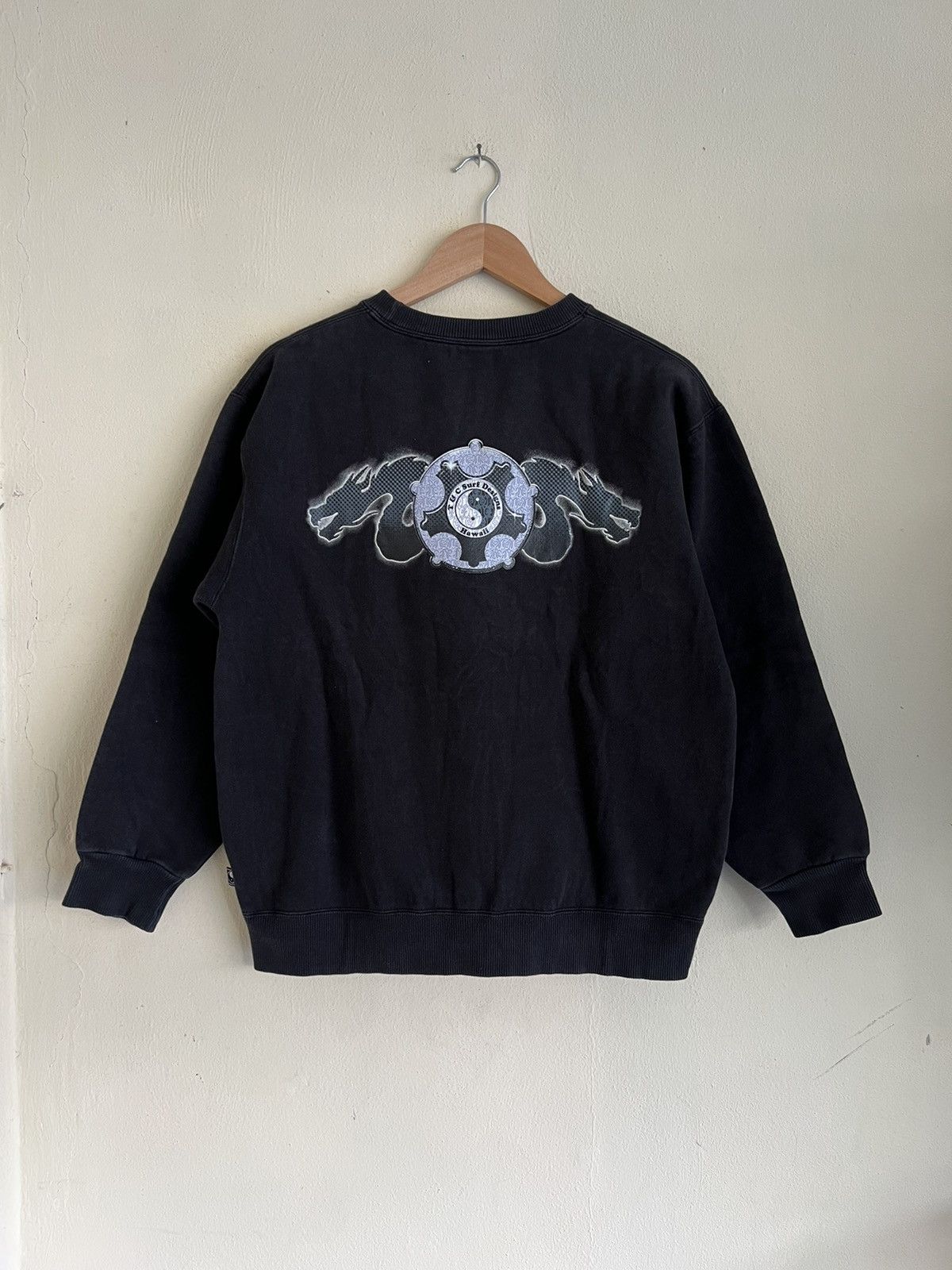 Vintage Vintage T&C Surf Desingn Hawaii Dragon Sweatshirt Size US M / EU 48-50 / 2 - 1 Thumbnail