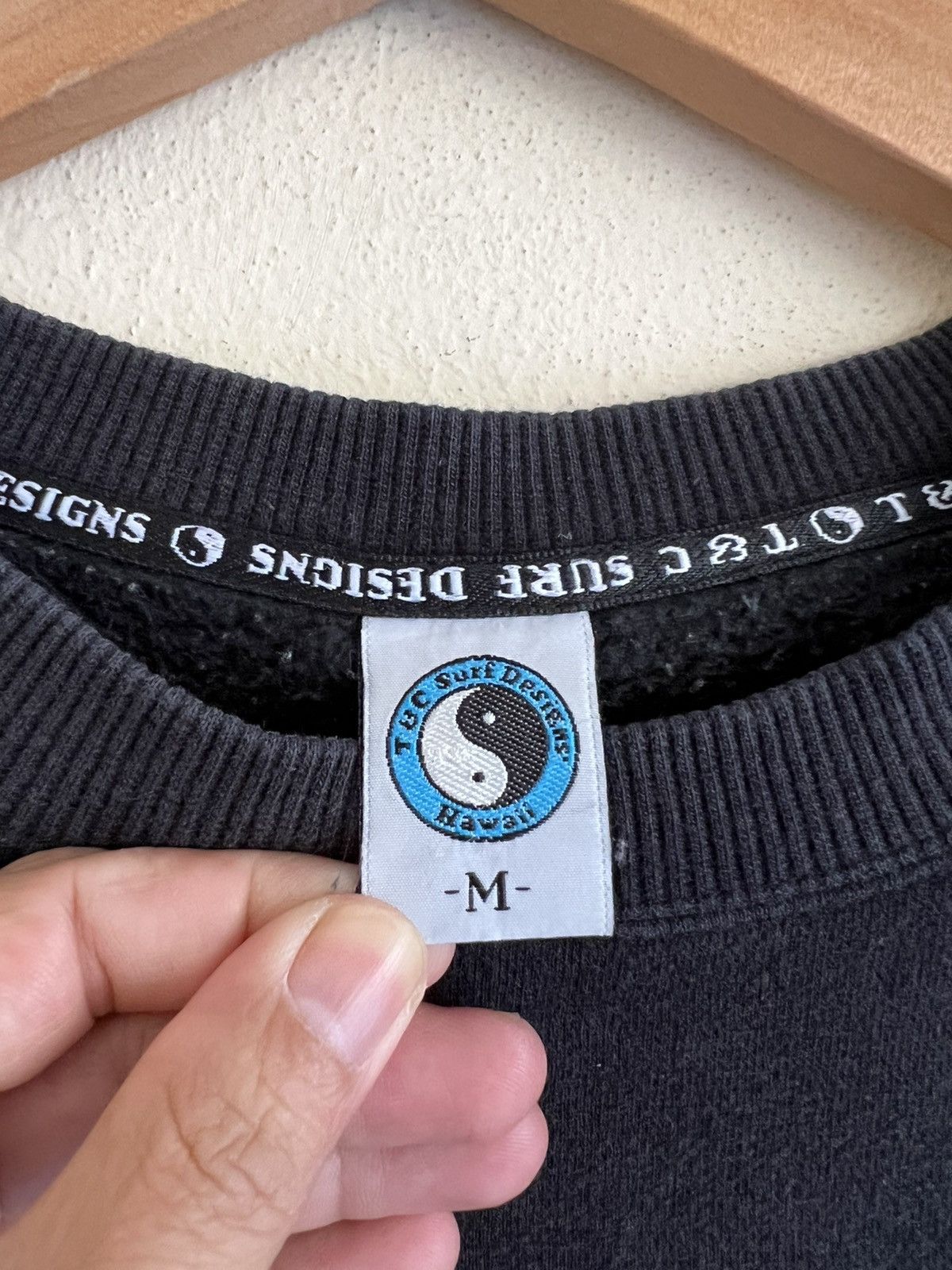 Vintage Vintage T&C Surf Desingn Hawaii Dragon Sweatshirt Size US M / EU 48-50 / 2 - 4 Thumbnail