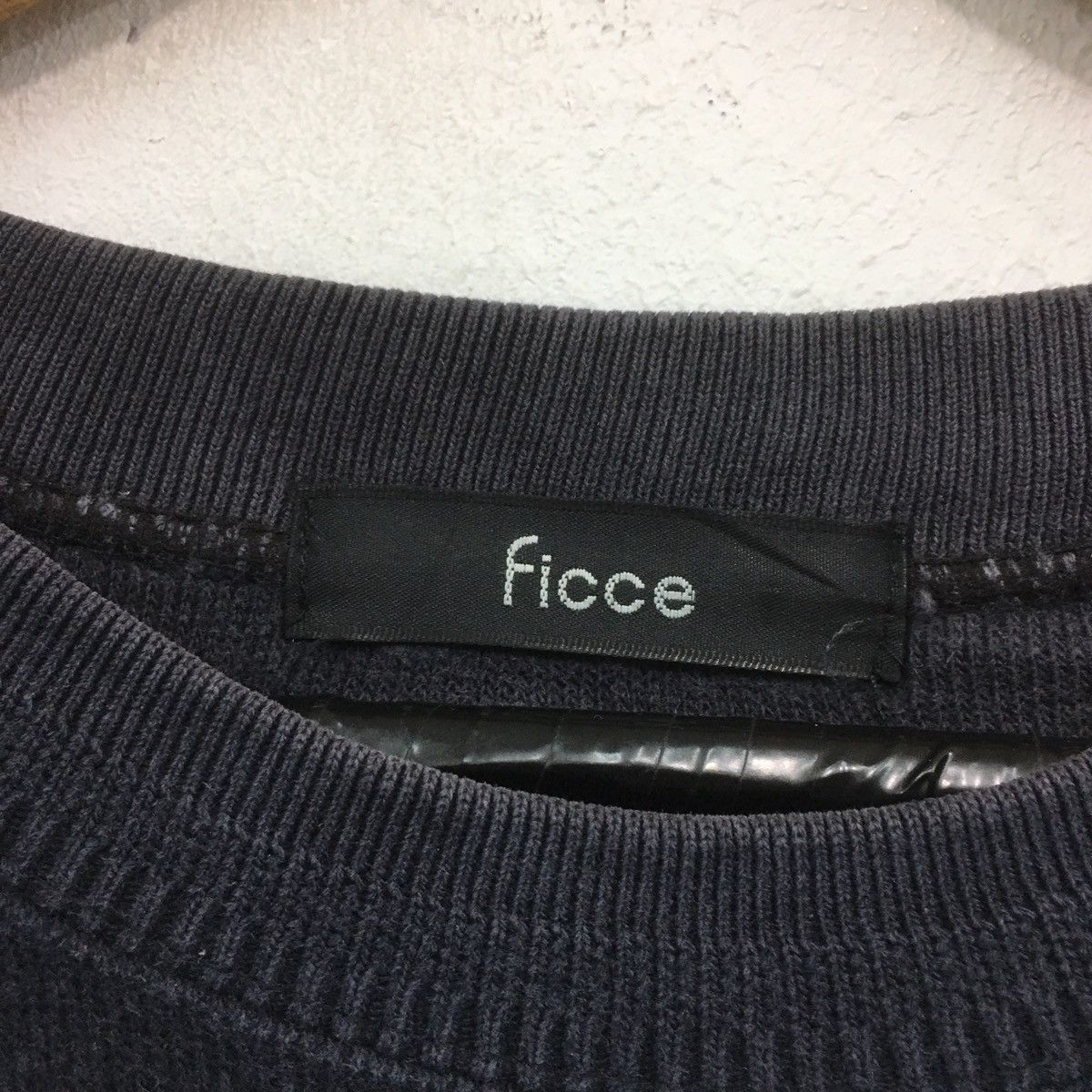 Designer × Yoshiyuki Konishi FICCE Sweatshirt Crewneck Embroidery Spellout Ficce UOMO Size US M / EU 48-50 / 2 - 5 Thumbnail