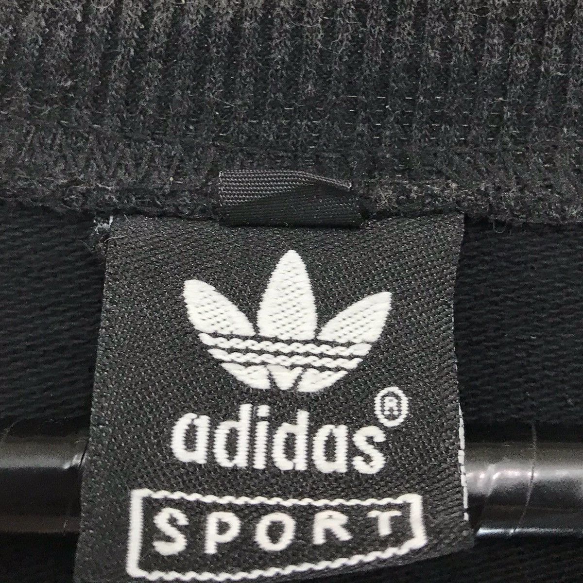 Adidas Vintage Adidas Sport Sweatshirt Biglogo Spellout Size US S / EU 44-46 / 1 - 4 Thumbnail