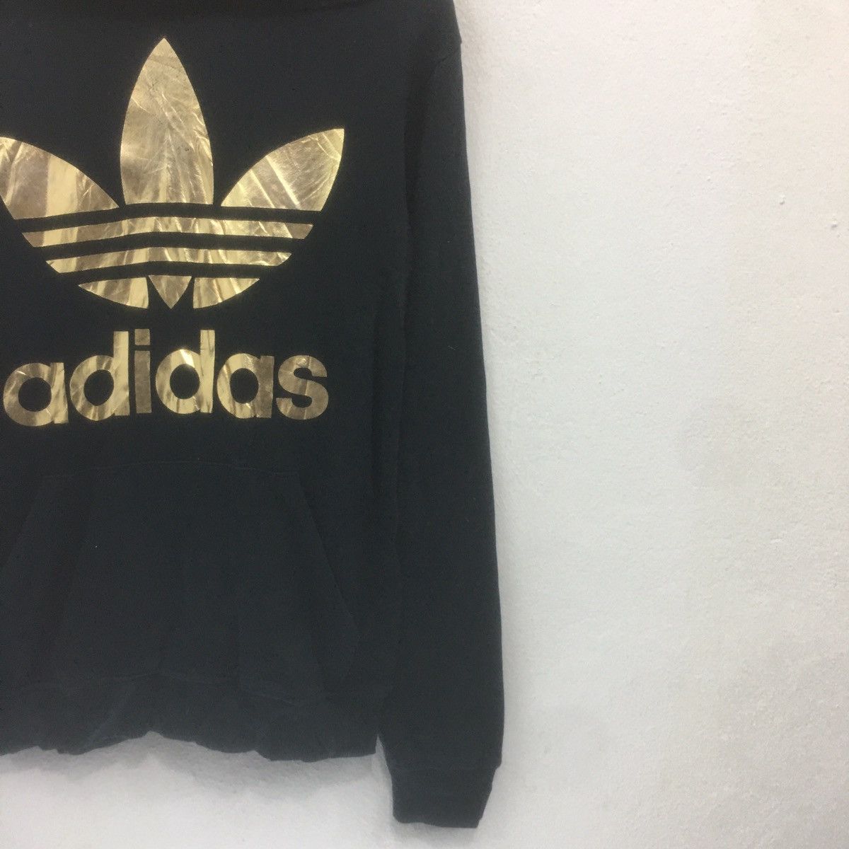 Adidas Vintage Adidas Hoodie Sweatshirt Big Logo Design Sweatshirt Size US M / EU 48-50 / 2 - 4 Thumbnail