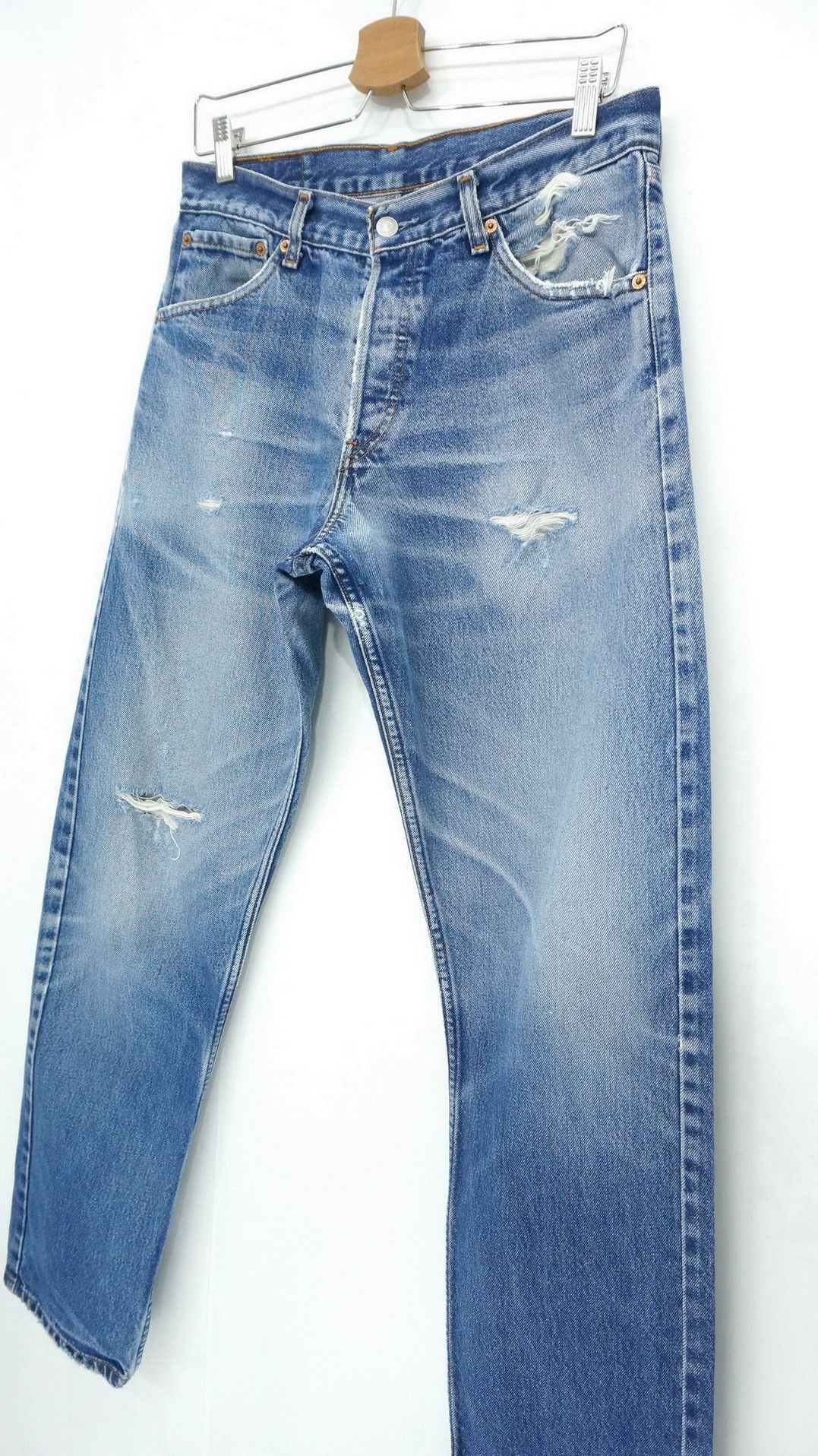 image of Distressed Denim x Levis 522 Vintage Distressed Ripped Jeans Lf20 in Blue Denim, Men's (Size 32)
