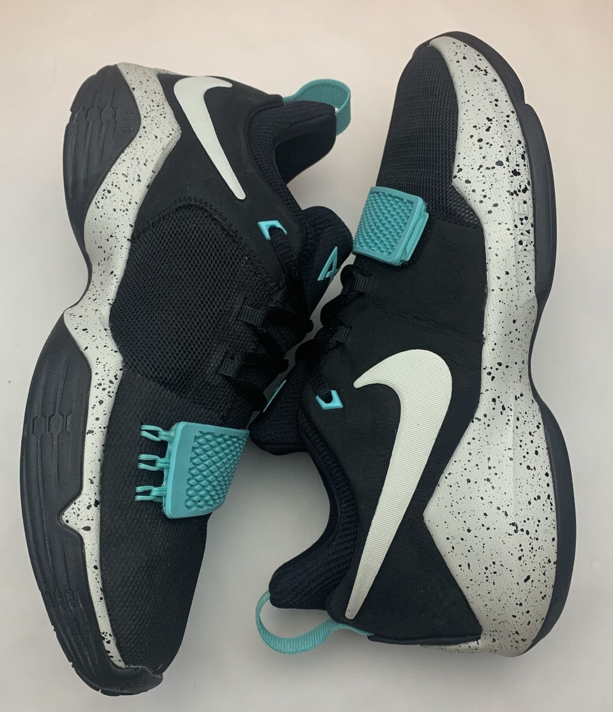 image of Nike Pg 1 Black Aqua Shoes, Men's (Size 6.5)