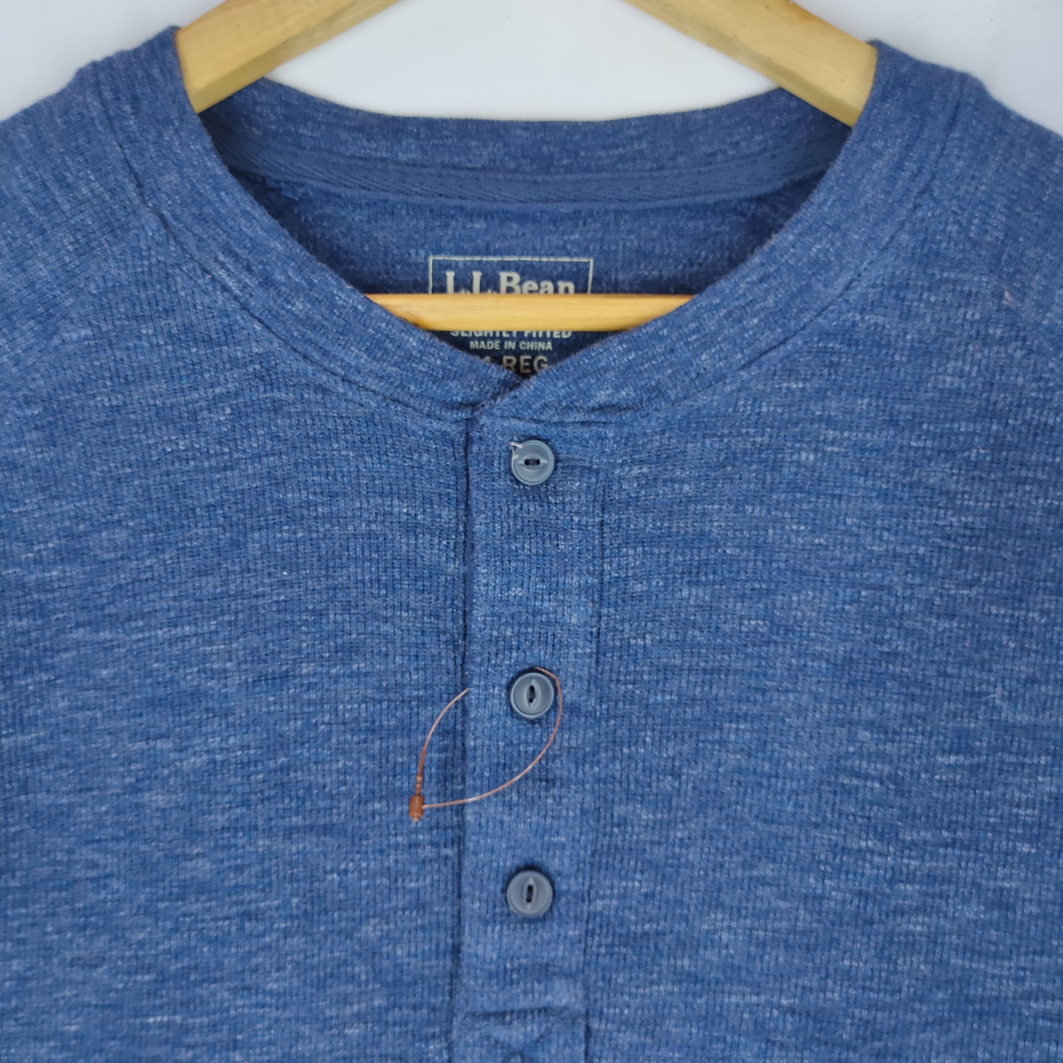 L.L. Bean L.L. BEAN 3 BUTTON Neck Blue Black Long Sleeve Sweatshirt Size US M / EU 48-50 / 2 - 2 Thumbnail