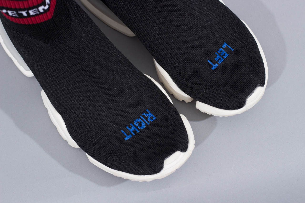 Vetements Vetements X Reebok Graphic Print Sock Sneakers Size 37.5 Size US 7.5 / IT 37.5 - 5 Thumbnail