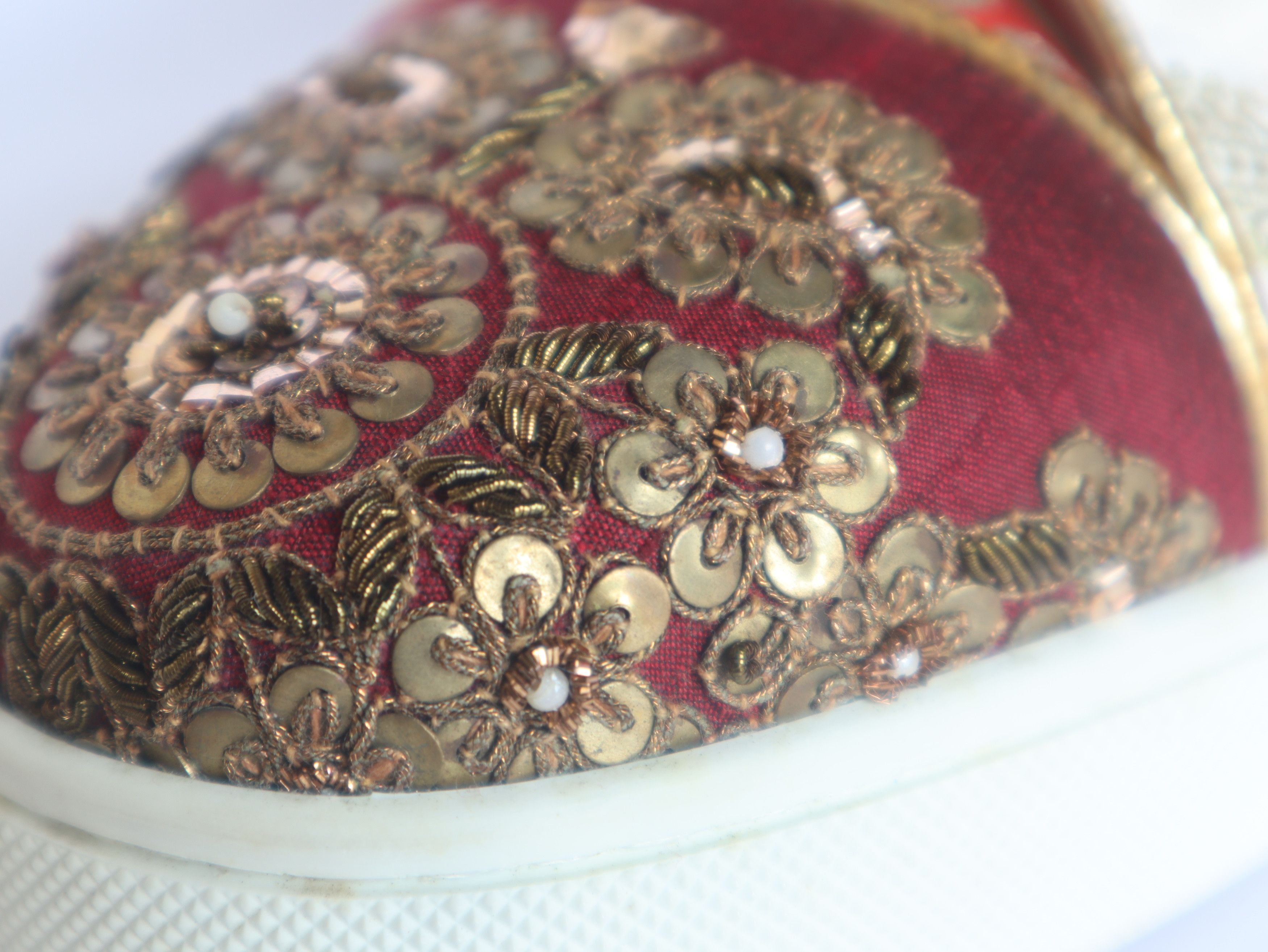 Christian Louboutin Christian Louboutin x Sabyasachi Sneakers Ultra Rare Size US 9 / EU 42 - 13 Thumbnail