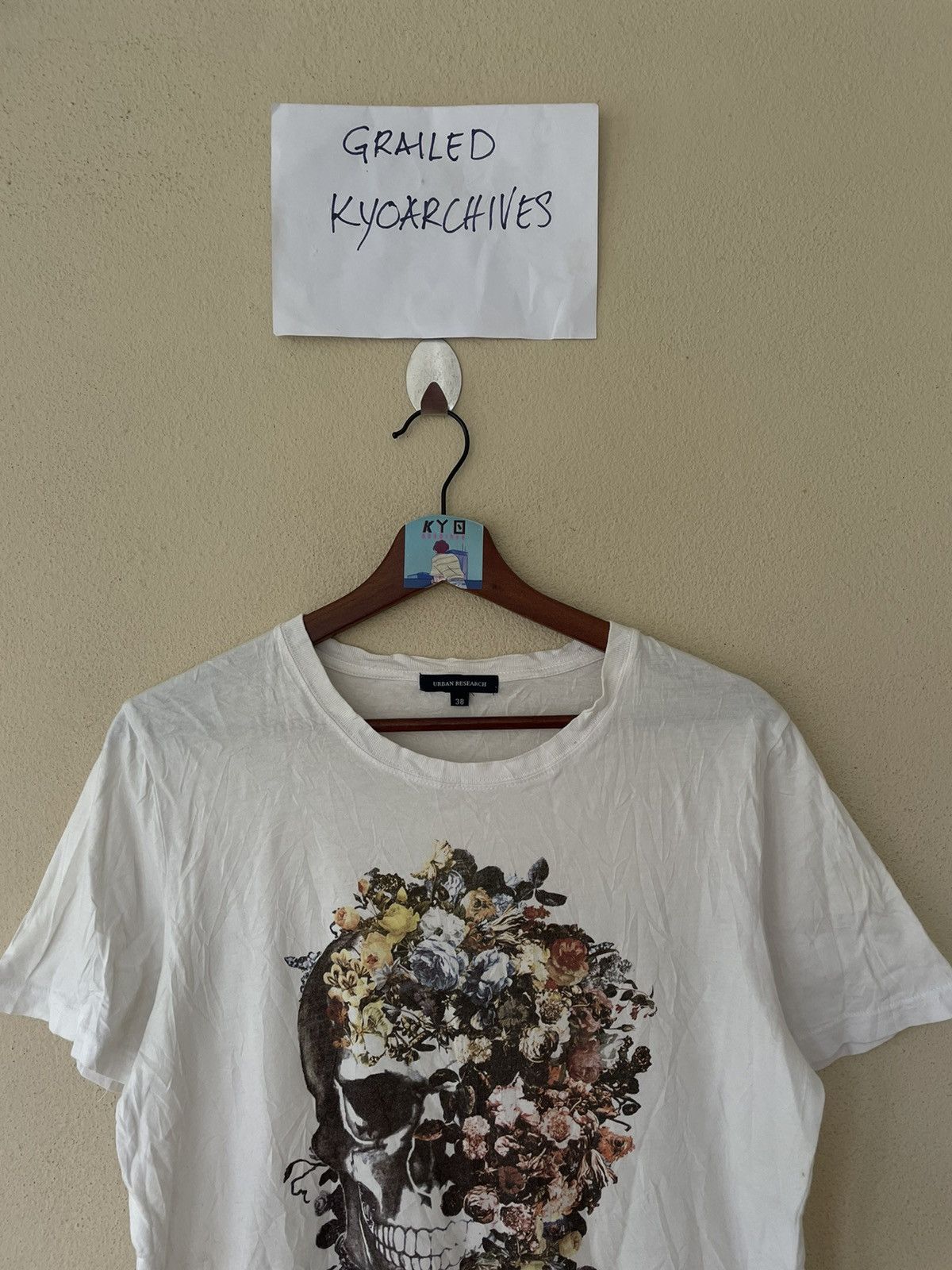 Japanese Brand × URBAN RESEARCH DOORS URBAN RESEARCH FLORAL SKULL TEE Size US M / EU 48-50 / 2 - 3 Thumbnail