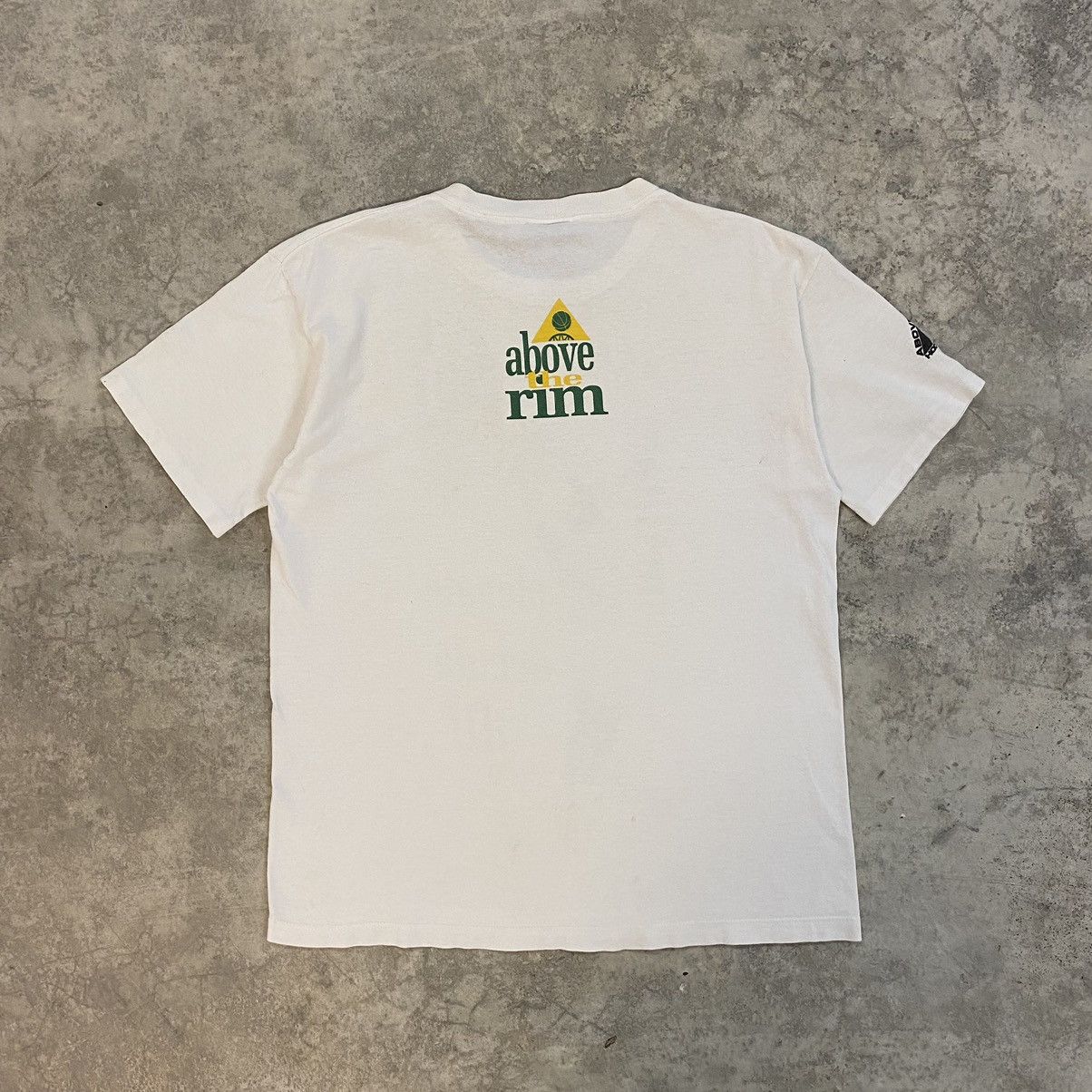 Above the Rim Vintage 90’s Shawn Kemp Above The Rim Graphic T-Shirt Size US M / EU 48-50 / 2 - 9 Thumbnail