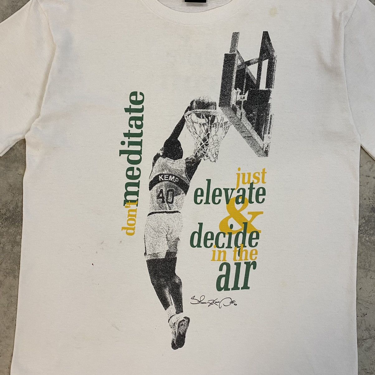 Above the Rim Vintage 90’s Shawn Kemp Above The Rim Graphic T-Shirt Size US M / EU 48-50 / 2 - 3 Thumbnail