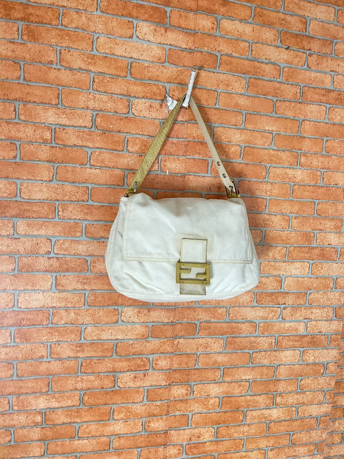 Fendi 🔥 Fendi Mamma Forever Baguette white Bag Size ONE SIZE - 2 Thumbnail