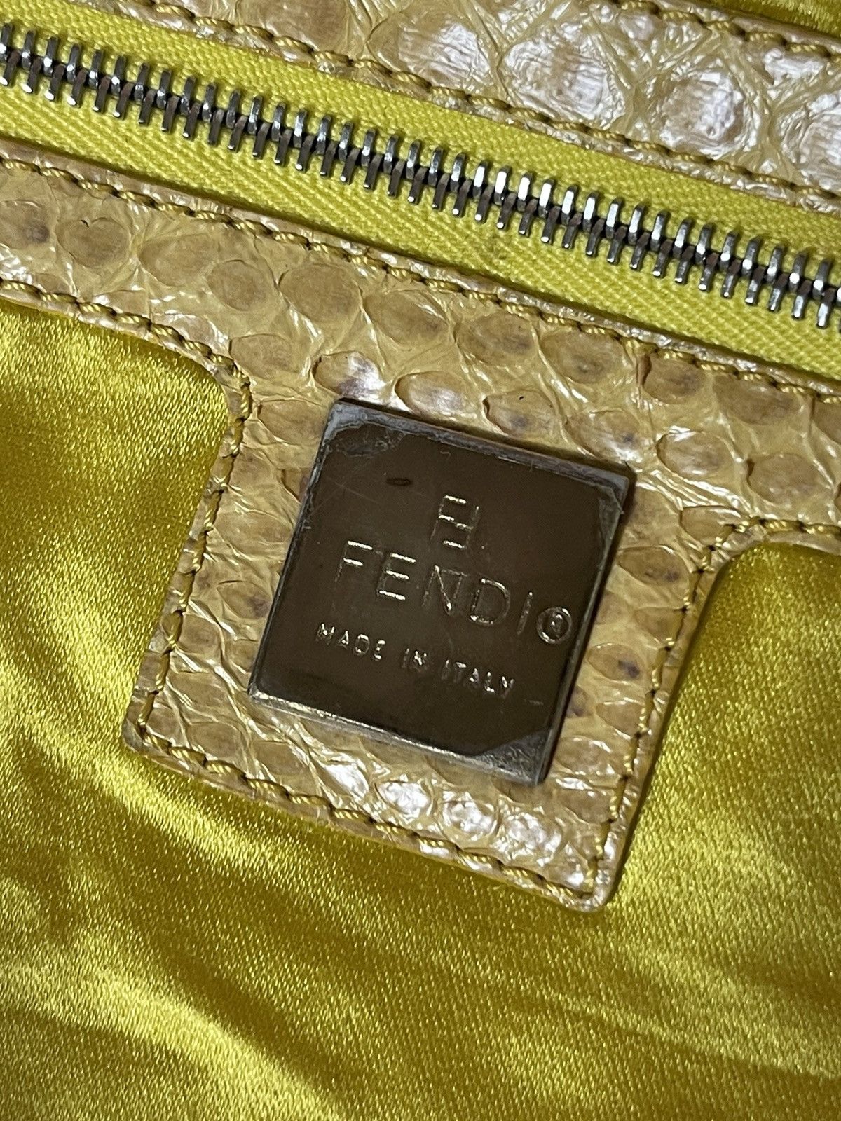Fendi 🔥 Fendi Mamma Forever Baguette white Bag Size ONE SIZE - 9 Thumbnail