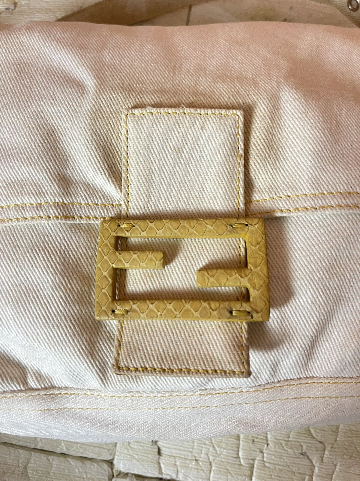 Fendi 🔥 Fendi Mamma Forever Baguette white Bag Size ONE SIZE - 12 Thumbnail