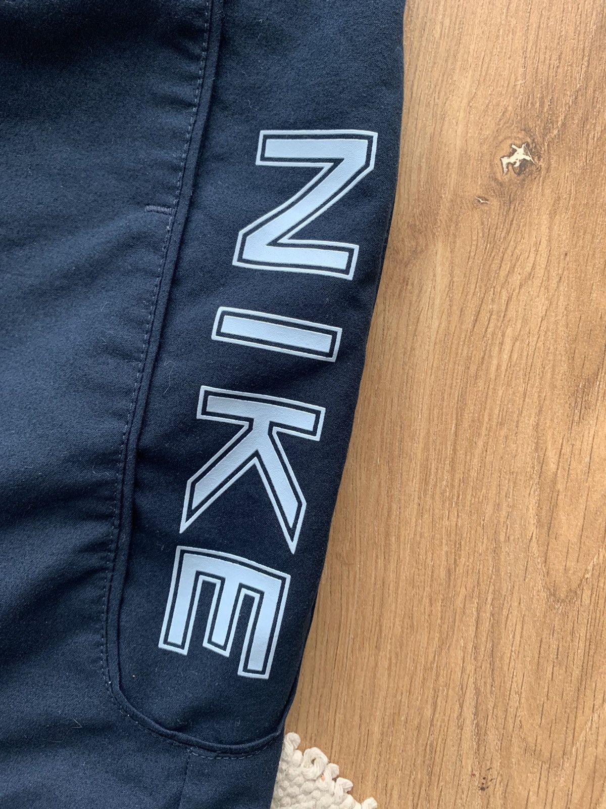 Nike Vintage Nike logo sport shorts Size US 34 / EU 50 - 3 Thumbnail