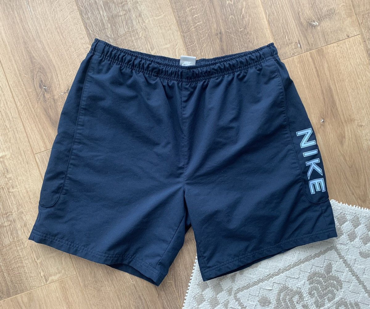 Nike Vintage Nike logo sport shorts Size US 34 / EU 50 - 2 Thumbnail