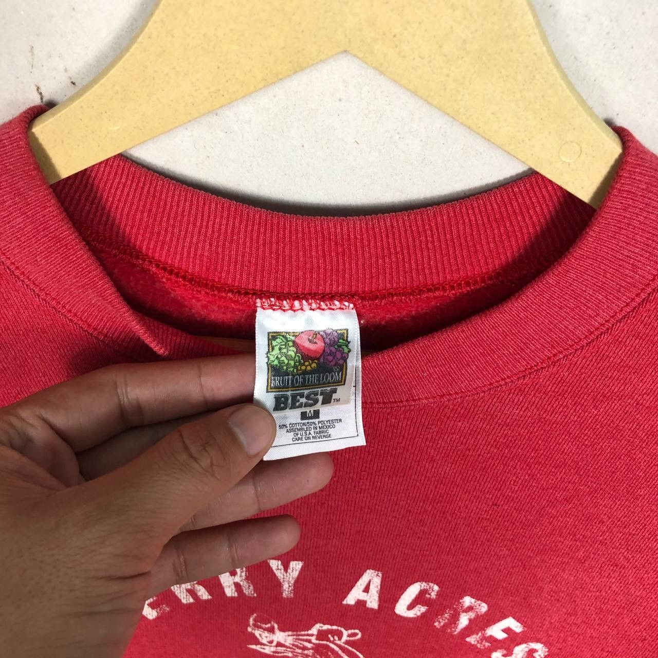 Fruit Of The Loom × Vintage Vintage FOTL Merry Acres Crewneck Sweatshirt Size US M / EU 48-50 / 2 - 4 Thumbnail