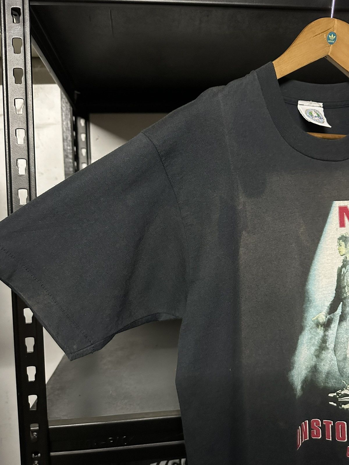 Band Tees × Rap Tees × Vintage Vintage 90s Michael Jackson La Gear Sun Faded Tee Size US M / EU 48-50 / 2 - 6 Thumbnail
