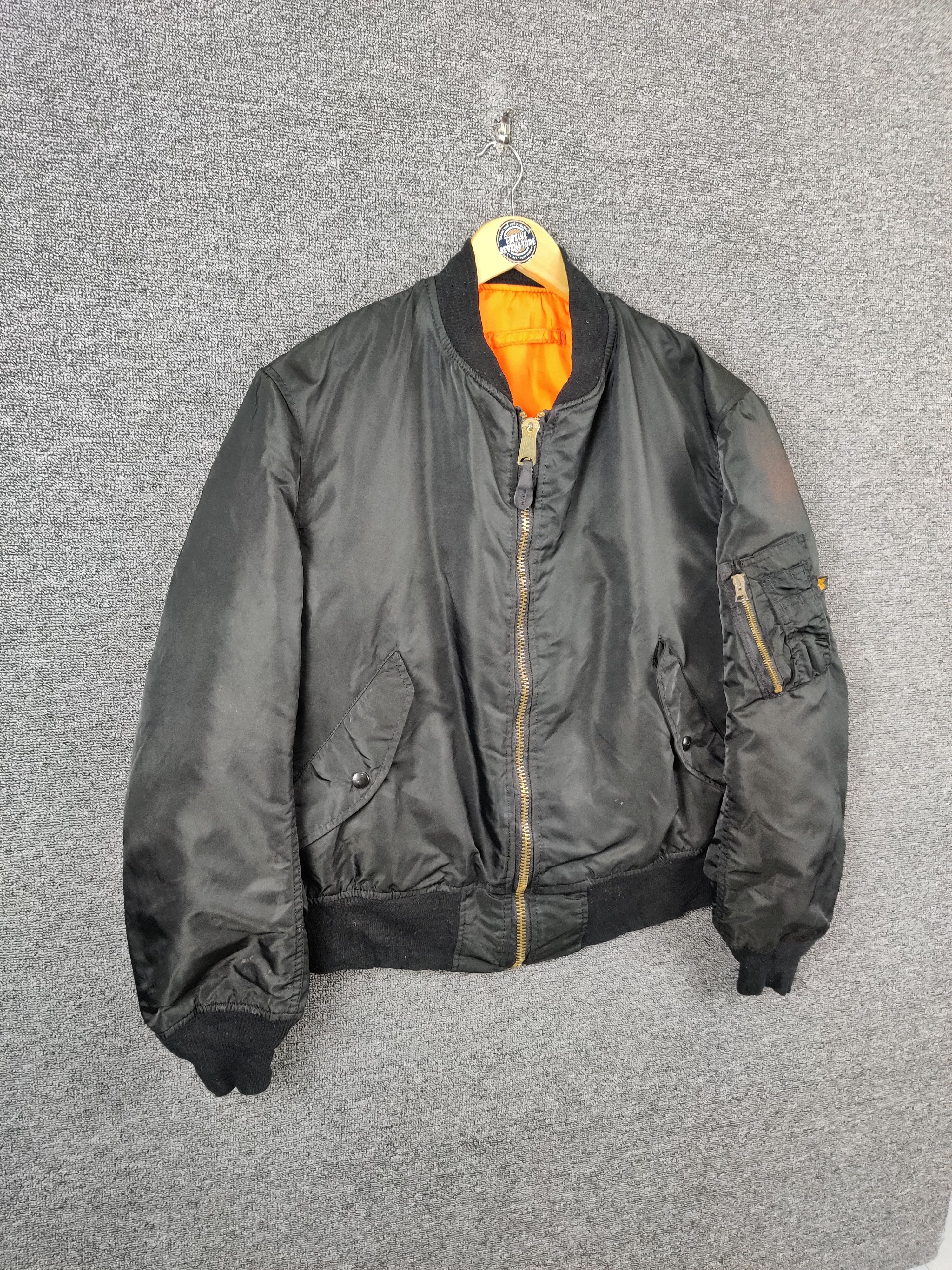 Alpha Industries Vintage 90s Alpha Industries Ma-1 Flight Bomber Jacket Size US L / EU 52-54 / 3 - 6 Thumbnail