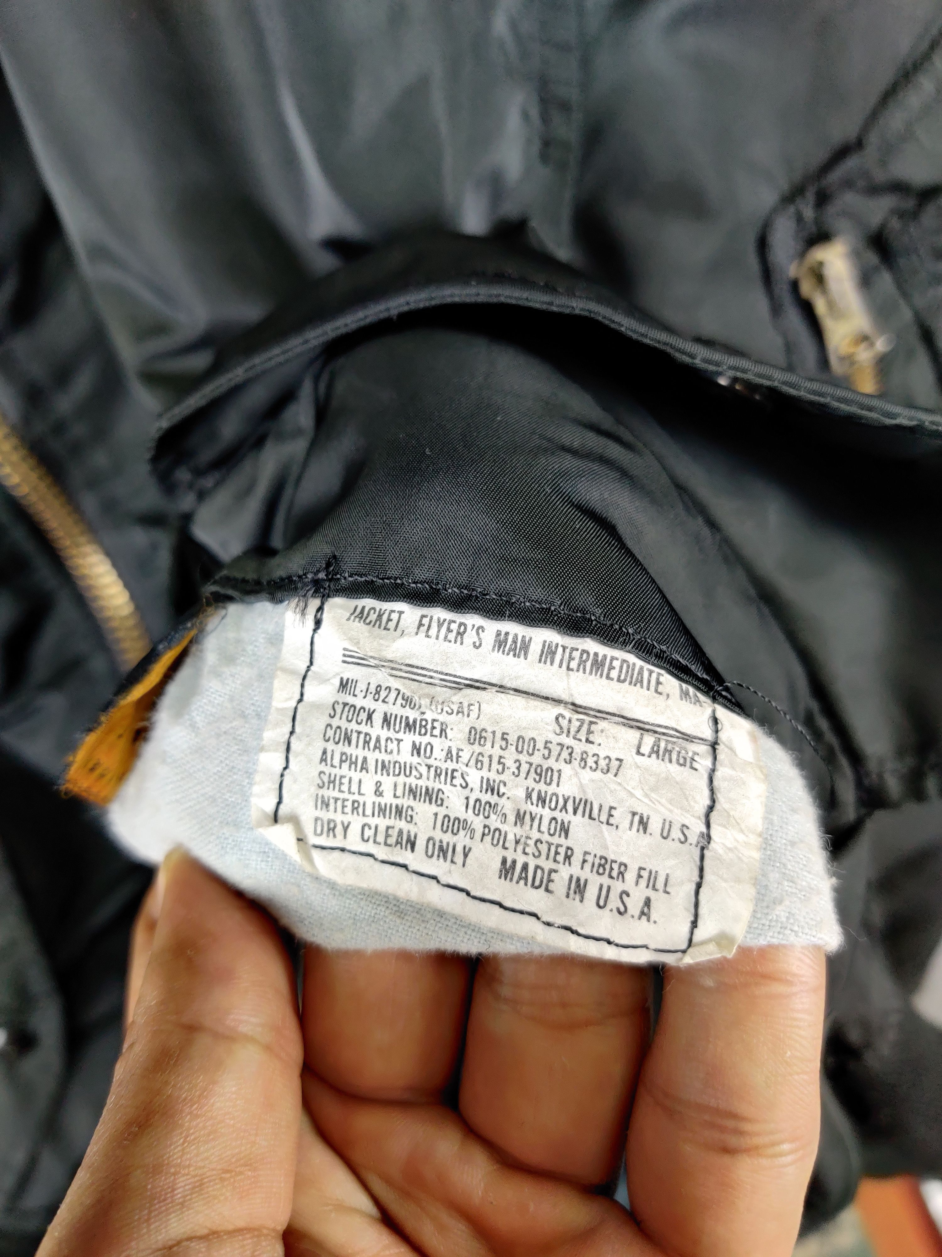 Alpha Industries Vintage 90s Alpha Industries Ma-1 Flight Bomber Jacket Size US L / EU 52-54 / 3 - 11 Thumbnail