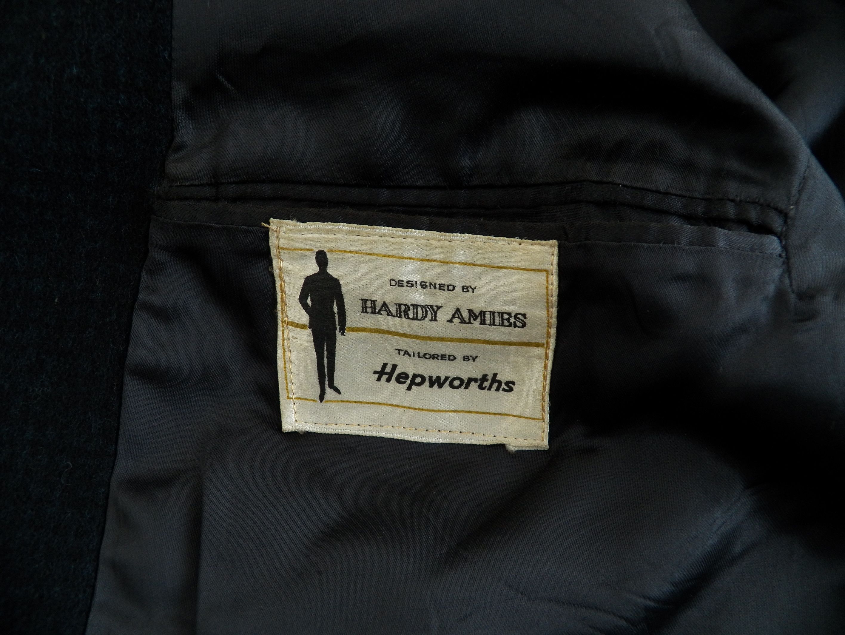 Hardy Amies Vintage Hardy Amies by Hepworths COAT US/UK40 EU50 wool Size US M / EU 48-50 / 2 - 4 Thumbnail