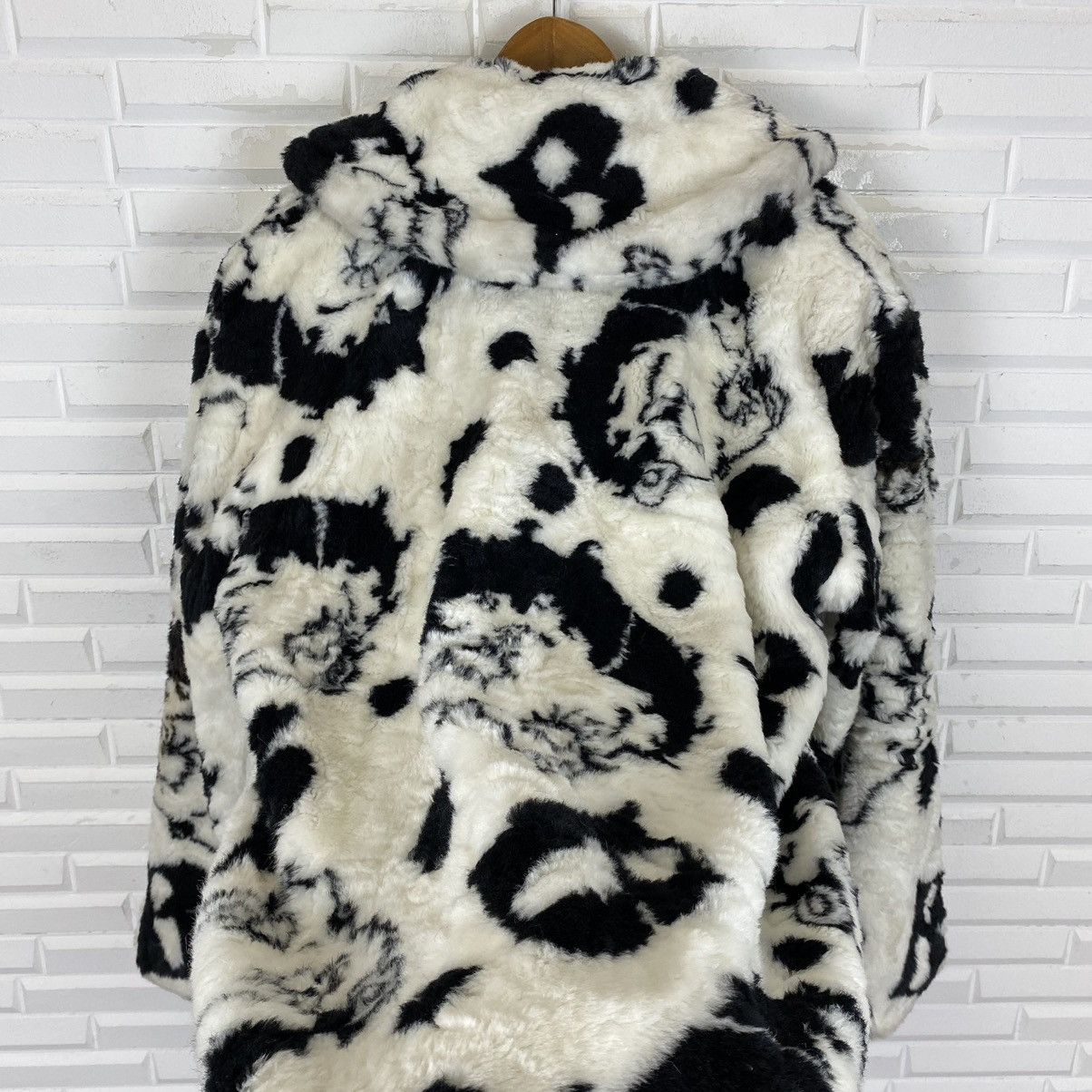 Vintage ☀️Vintage Betty Boop fur coat Size US M / EU 48-50 / 2 - 12 Thumbnail