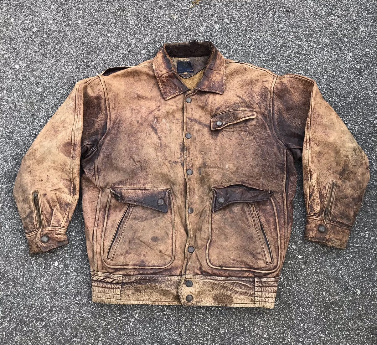 Vintage Vintage Distressed Rare Design Leather Jacket Size US L / EU 52-54 / 3 - 1 Thumbnail