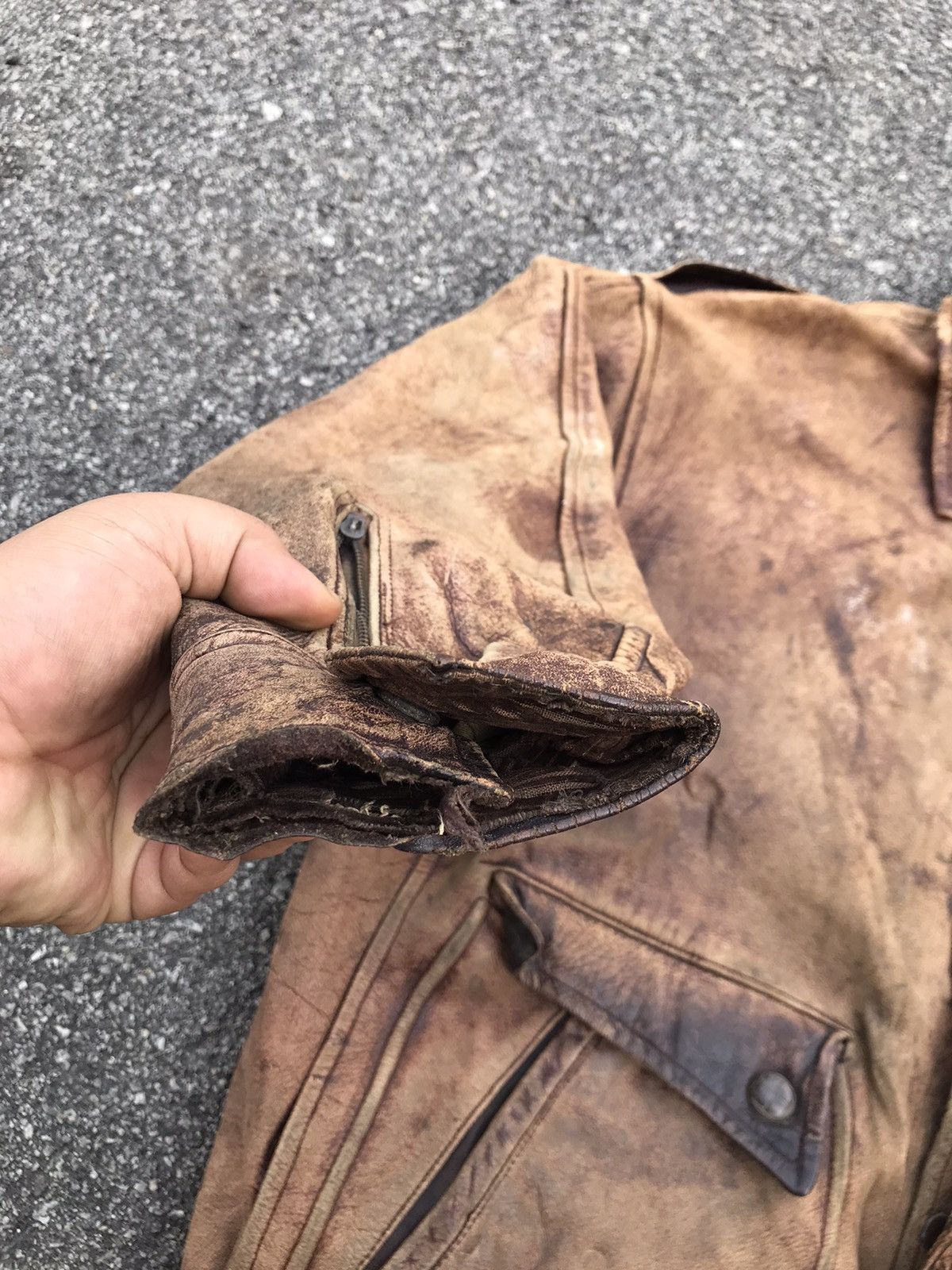 Vintage Vintage Distressed Rare Design Leather Jacket Size US L / EU 52-54 / 3 - 12 Thumbnail