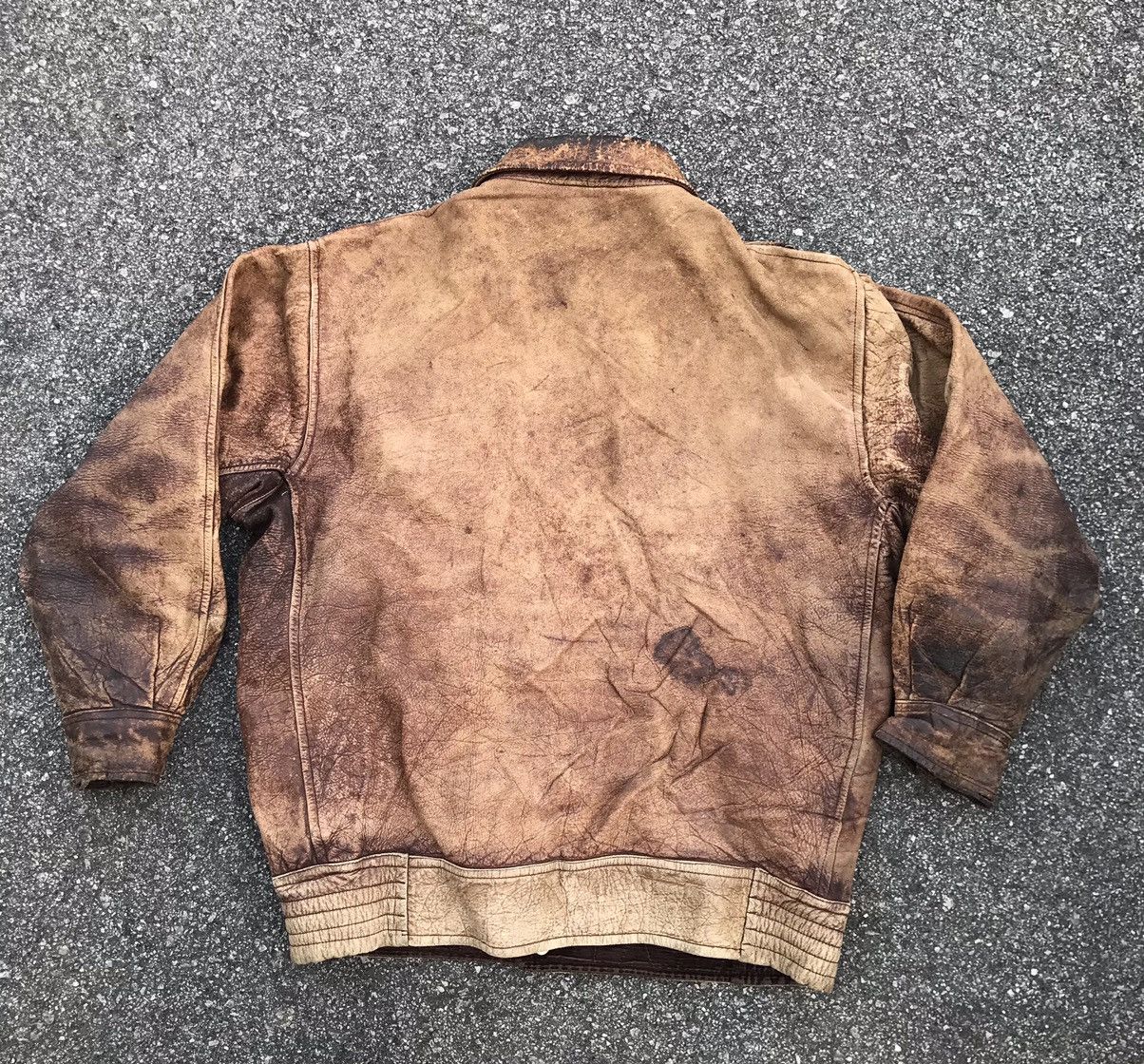 Vintage Vintage Distressed Rare Design Leather Jacket Size US L / EU 52-54 / 3 - 2 Thumbnail