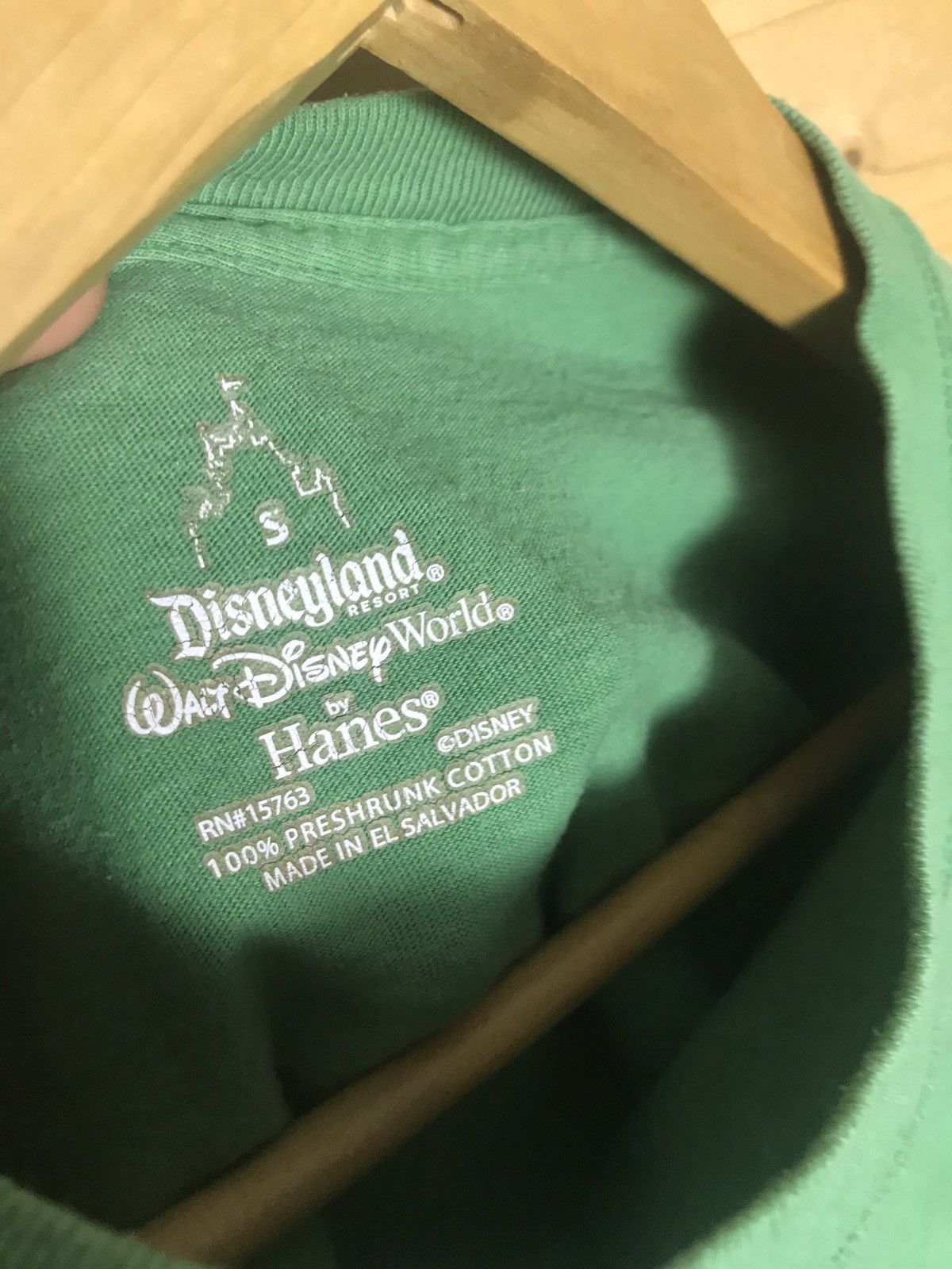 Disney 2010 Disney tour t-shirt Size US S / EU 44-46 / 1 - 7 Thumbnail
