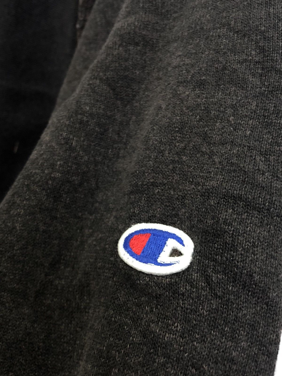 Champion × Vintage Vintage THRASHED Champion REVERSE WEAVE size M Size US M / EU 48-50 / 2 - 3 Thumbnail