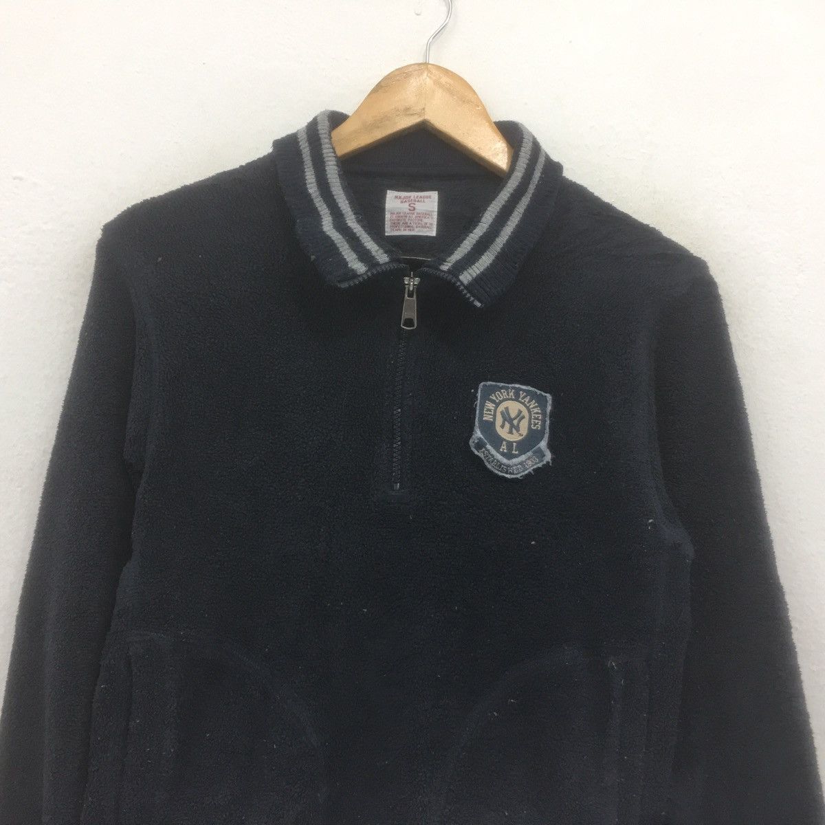 MLB × New York Yankees Vintage NY Yankees Sweatshirt Genuine Merchanoise Size US S / EU 44-46 / 1 - 2 Thumbnail