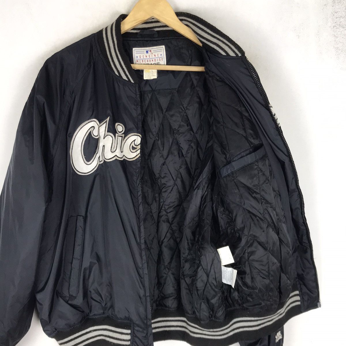 MLB Vintage MLB 1996 Morimen Chicago White Sox by Mirage Bomber Size US M / EU 48-50 / 2 - 3 Thumbnail